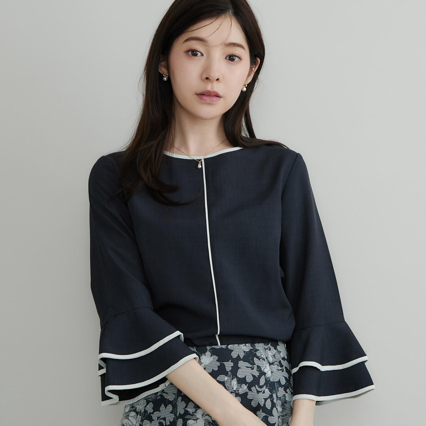 Couture broach「【イージーケア・接触冷感・吸水速乾】配色ラッフルブラウス」|シャツ・ブラウス|