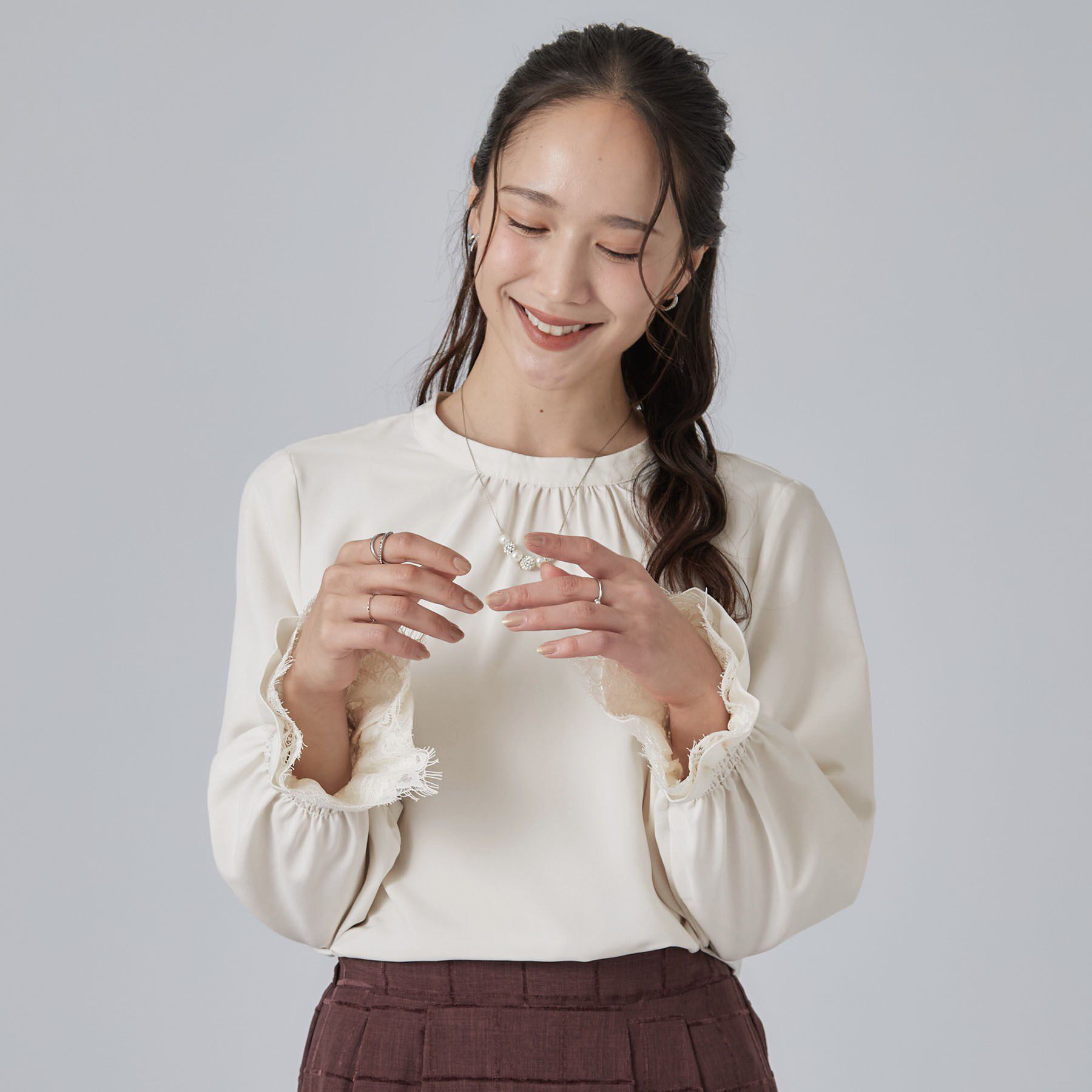 SHOO･LA･RUE「【S-LL/洗濯機可】お袖レースで華やぐ。フェミニンブラウス」|シャツ・ブラウス|