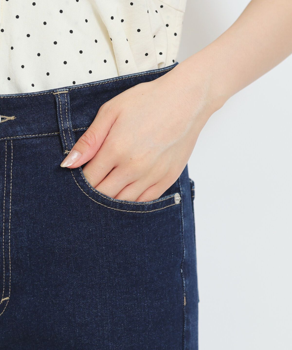 WILLSELECTION「美脚ロゴ刺繍セミフレアデニムパンツ」|デニム|