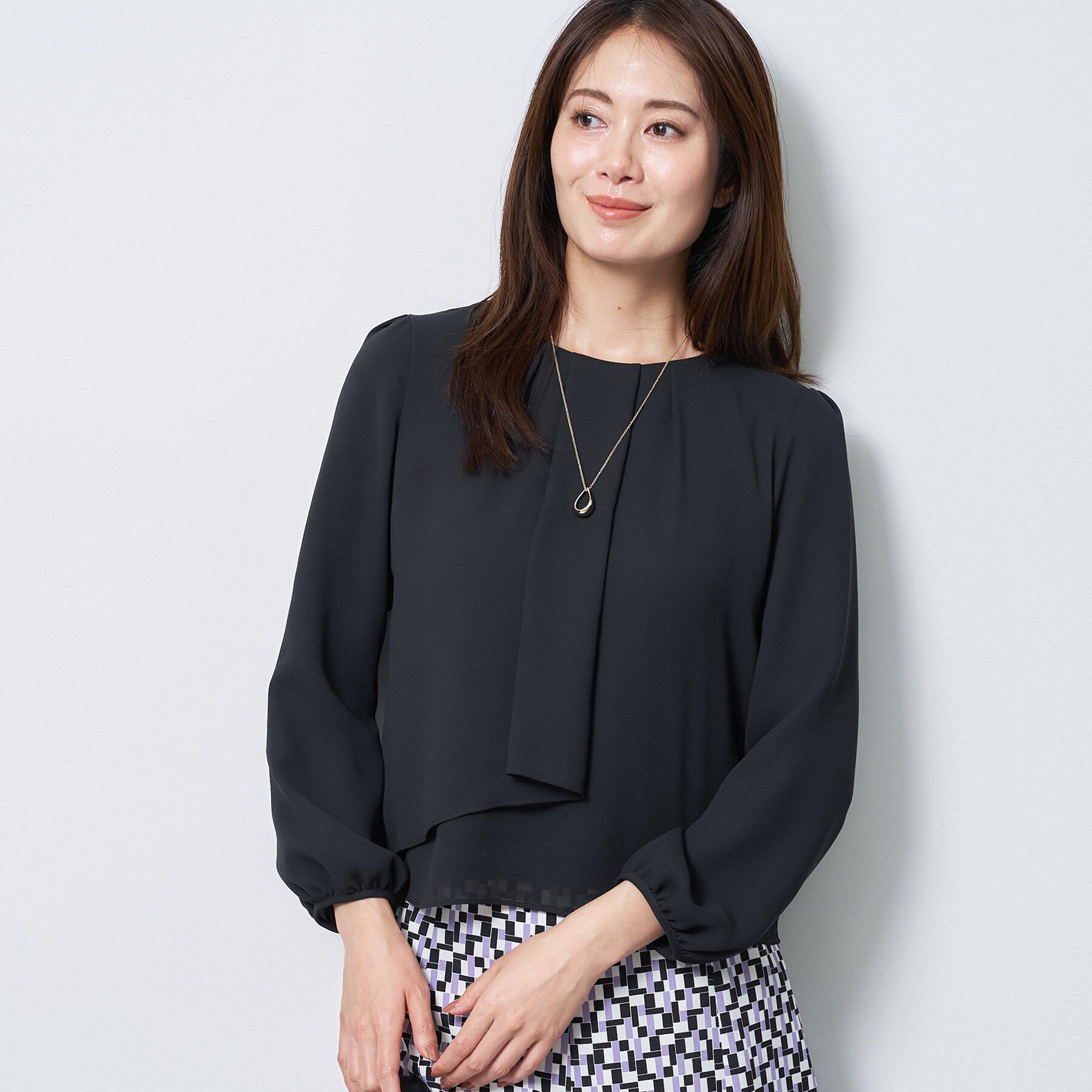 Reflect「【SS-4Lサイズ／通勤／セレモニー】クルーネック シフォンブラウス」|シャツ・ブラウス|