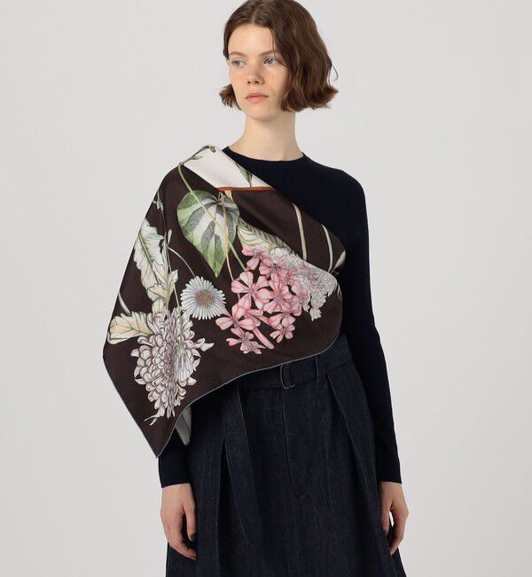 TOMORROWLAND GOODS「ATELIER TOMORROW DOUBLE FLOWER シルクスカーフ」|バンダナ・スカーフ|
