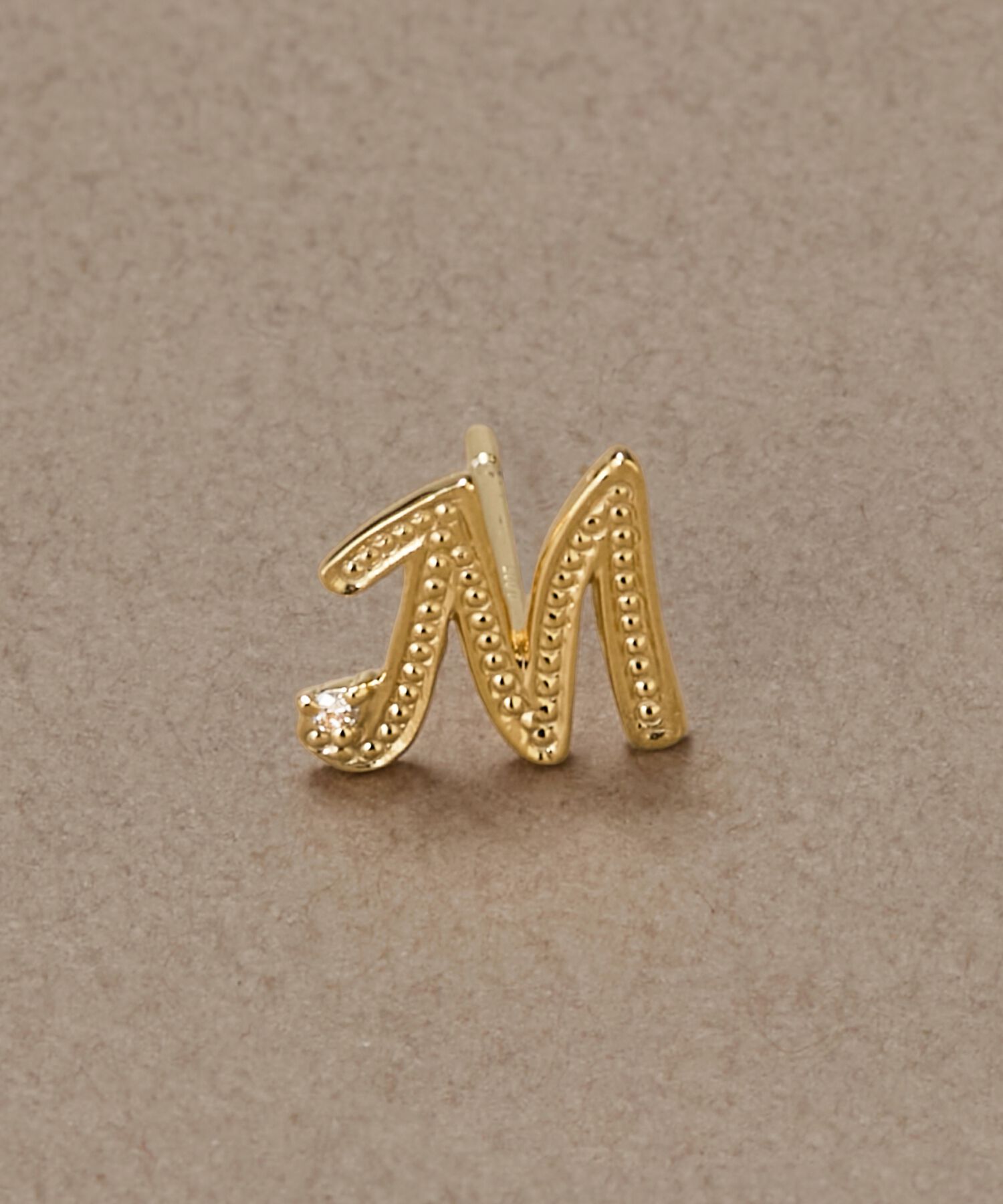  「【片耳】SVイニシャルダイヤモンドピアス」|ピアス|Ｍ