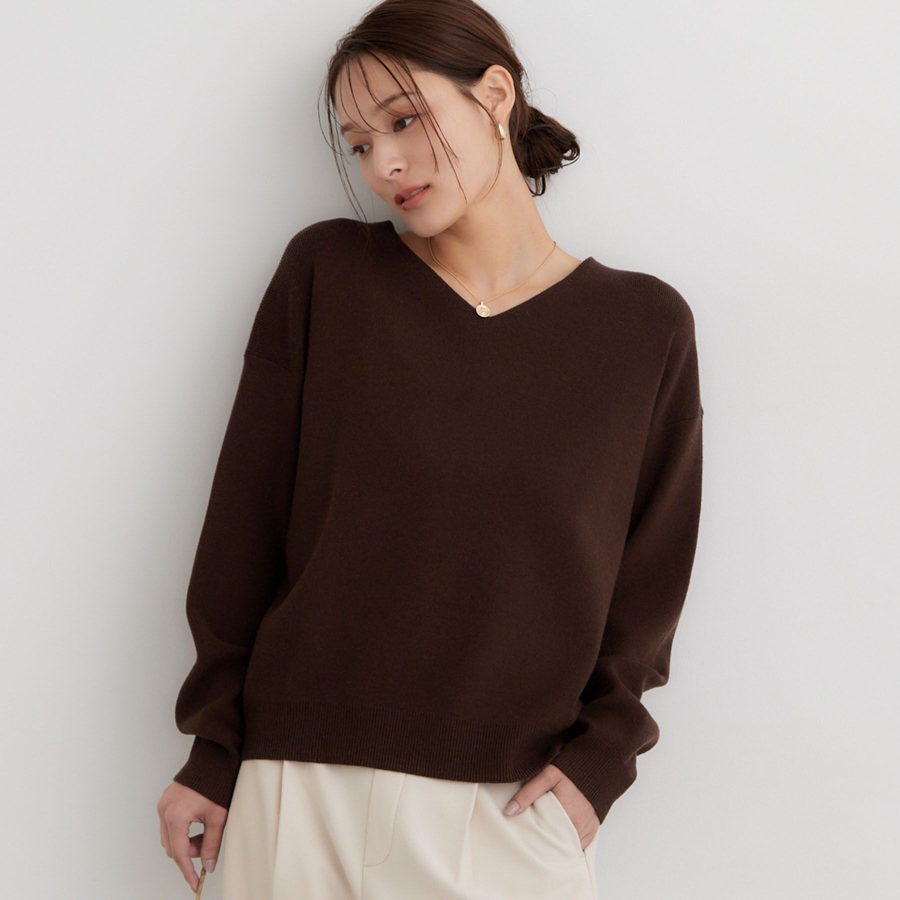 THE SHOP TK「【毛玉になりにくい/静電気防止/洗える】KINOCO 総針Vネックニット」|ニット・セーター|
