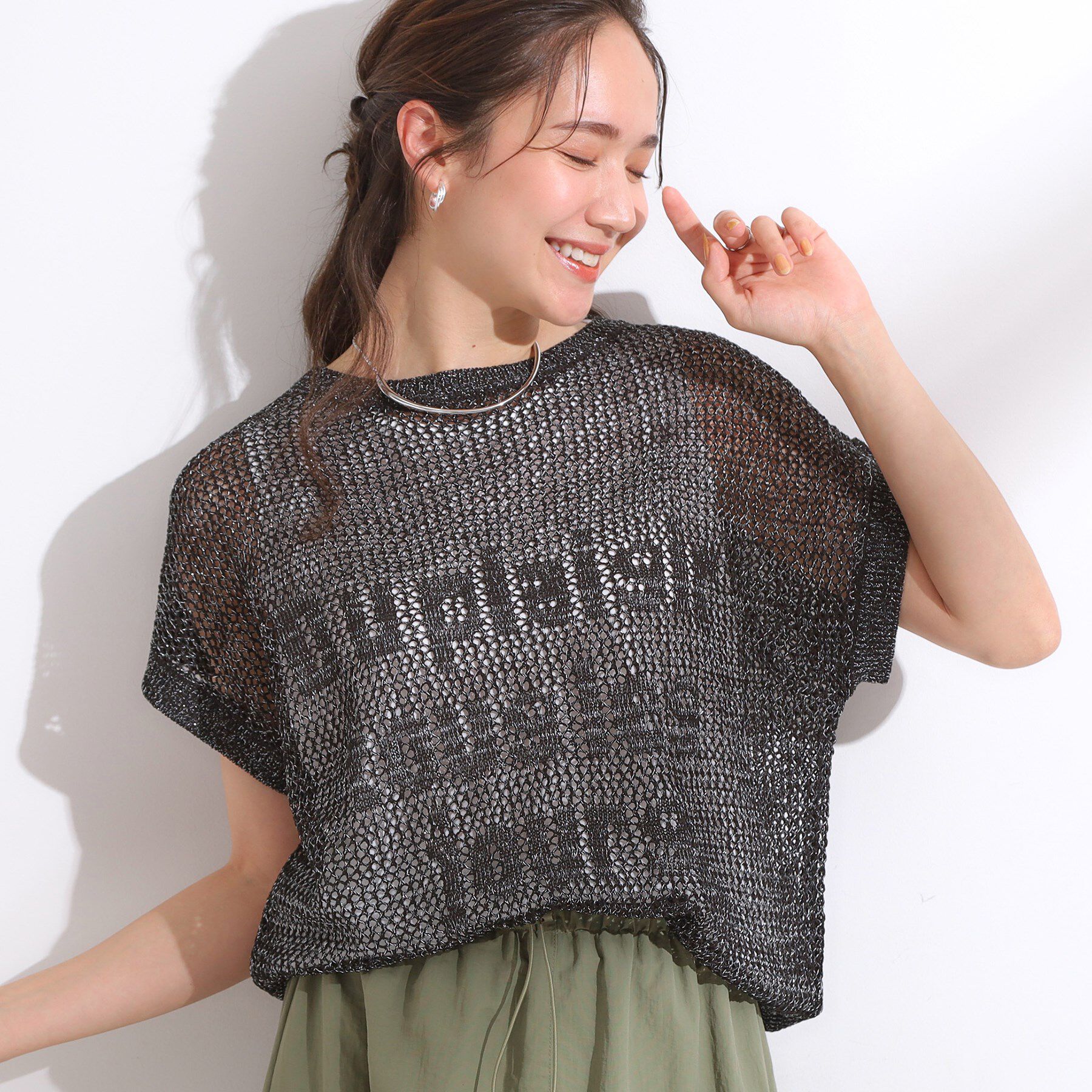 SHOO･LA･RUE「【2点セット/S-LL】キラリと光るラメがポイント メッシュロゴニット+タンクトップ」|その他|ブラック(019)