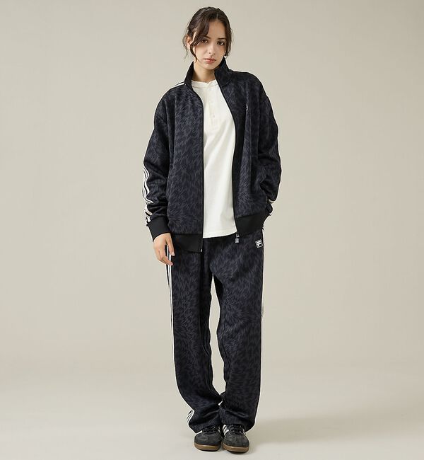 ABAHOUSE「【ELEY KISHIMOTO&times;FILA】イーリーキシモト&times;フィラ トラックトッ」|ブルゾン・スタジャン|