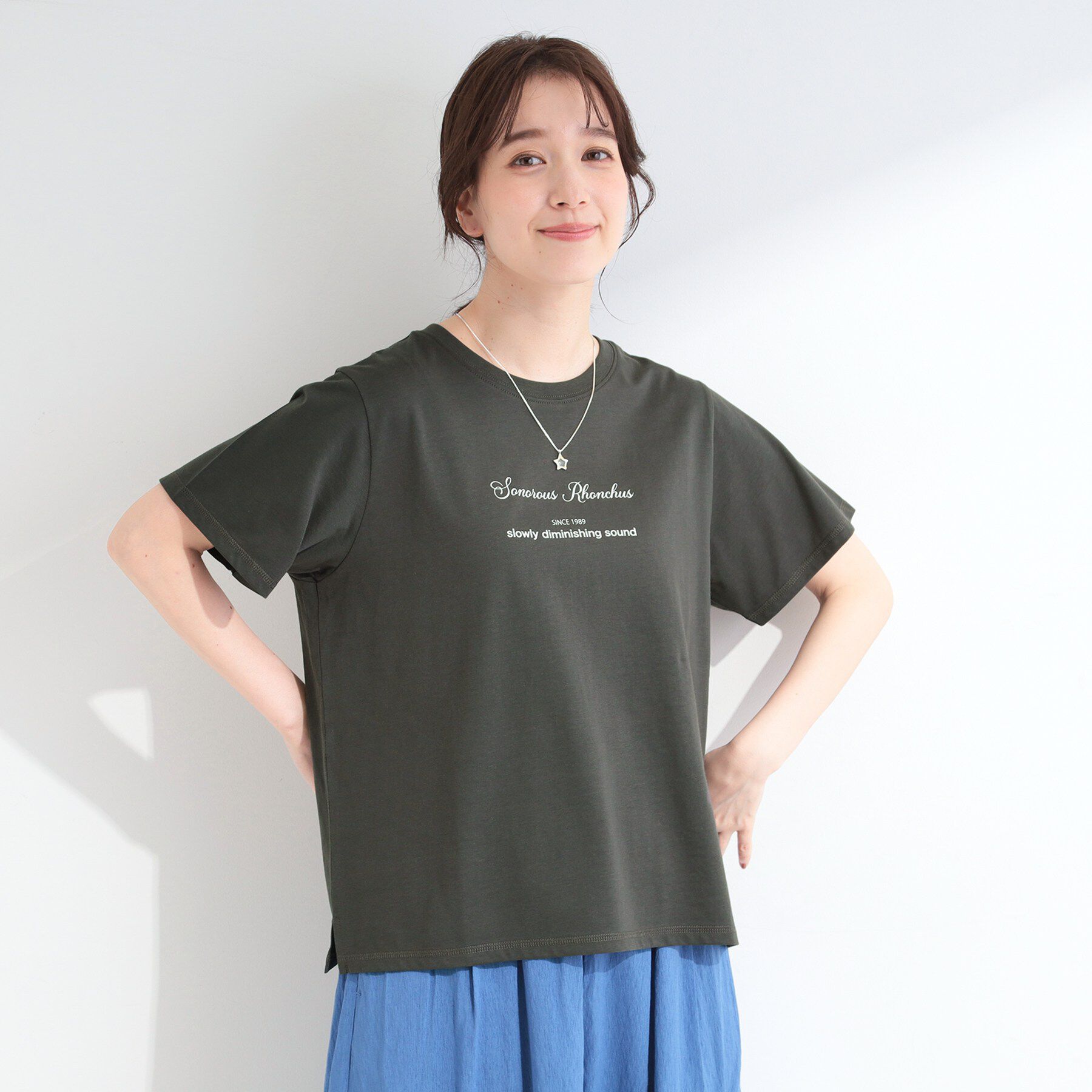 SHOO･LA･RUE「【S-LL/洗濯機可】大人のベーシックカラープリントTシャツ」|Tシャツ・カットソー|