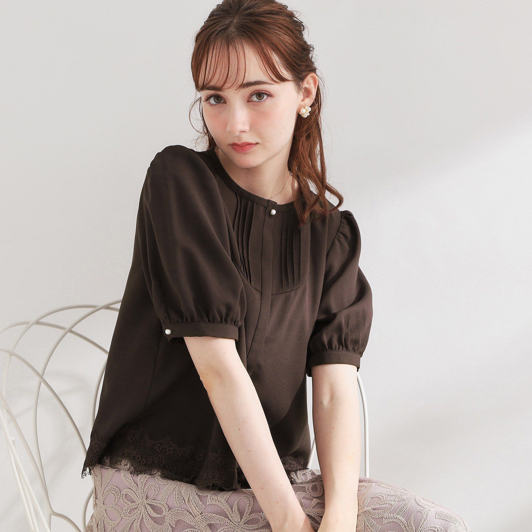 Couture broach「【洗える】ピンタック 裾レース ブラウス」|シャツ・ブラウス|