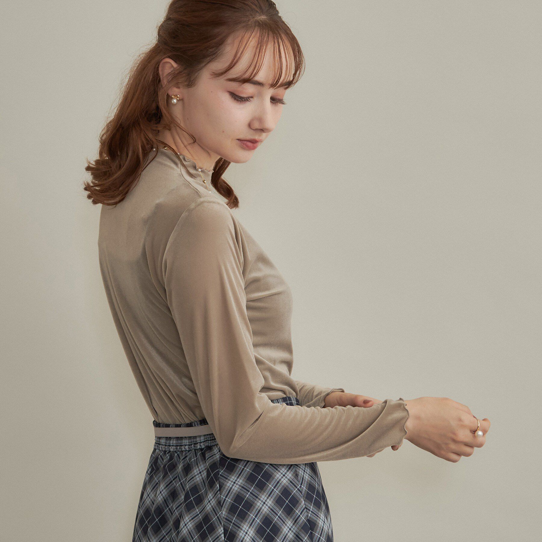 Couture broach「【上品な透け感・洗濯機可】シアーベロアトップス」|Tシャツ・カットソー|
