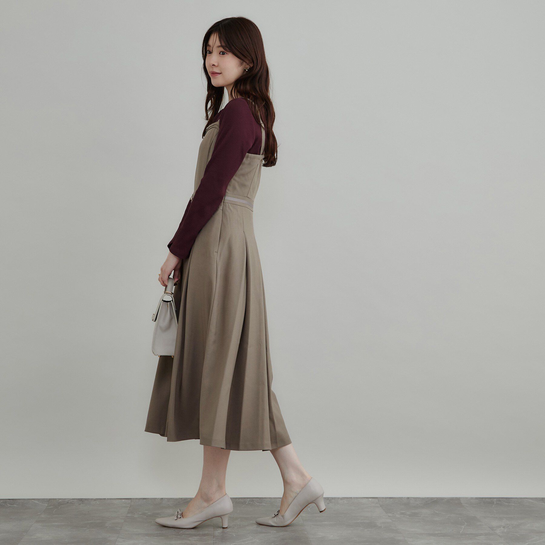 Couture broach「【フレアで腰回りカバー】タックキャミワンピース」|ワンピース|