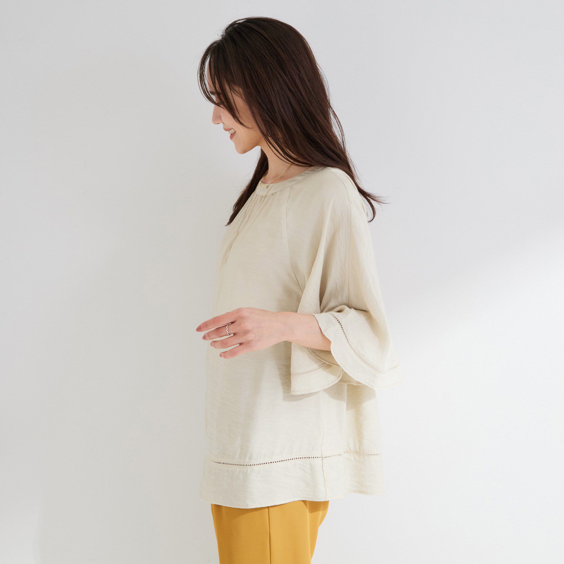 SHOO･LA･RUE「【S-LL/洗濯機可/体型カバー】はしごレースがポイント スラブポンチョ風ブラウス」|シャツ・ブラウス|