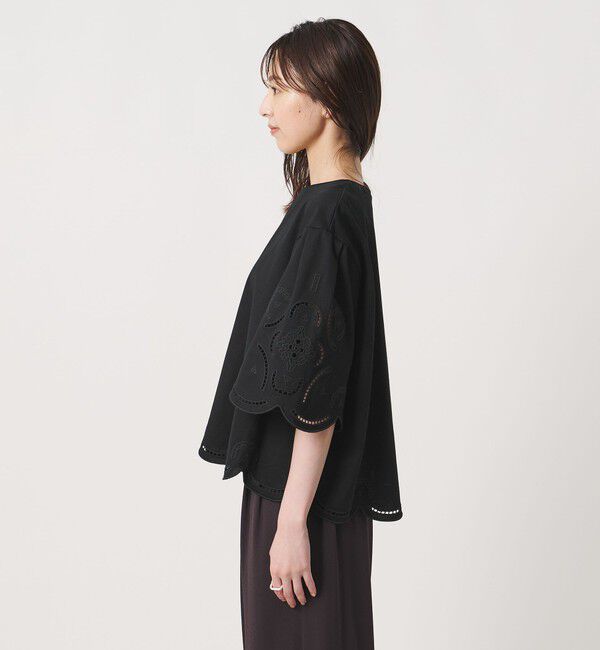 UNITED ARROWS「エンブロイダリー スカラップ Tシャツ」|Tシャツ・カットソー|
