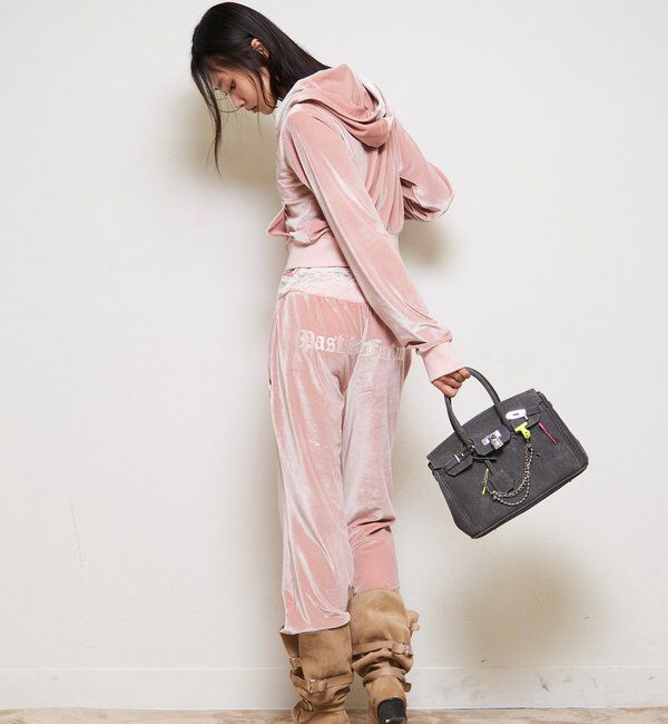  「【26AW LOOK掲載品番】ベロアインクドチビパーカー」|パーカー|