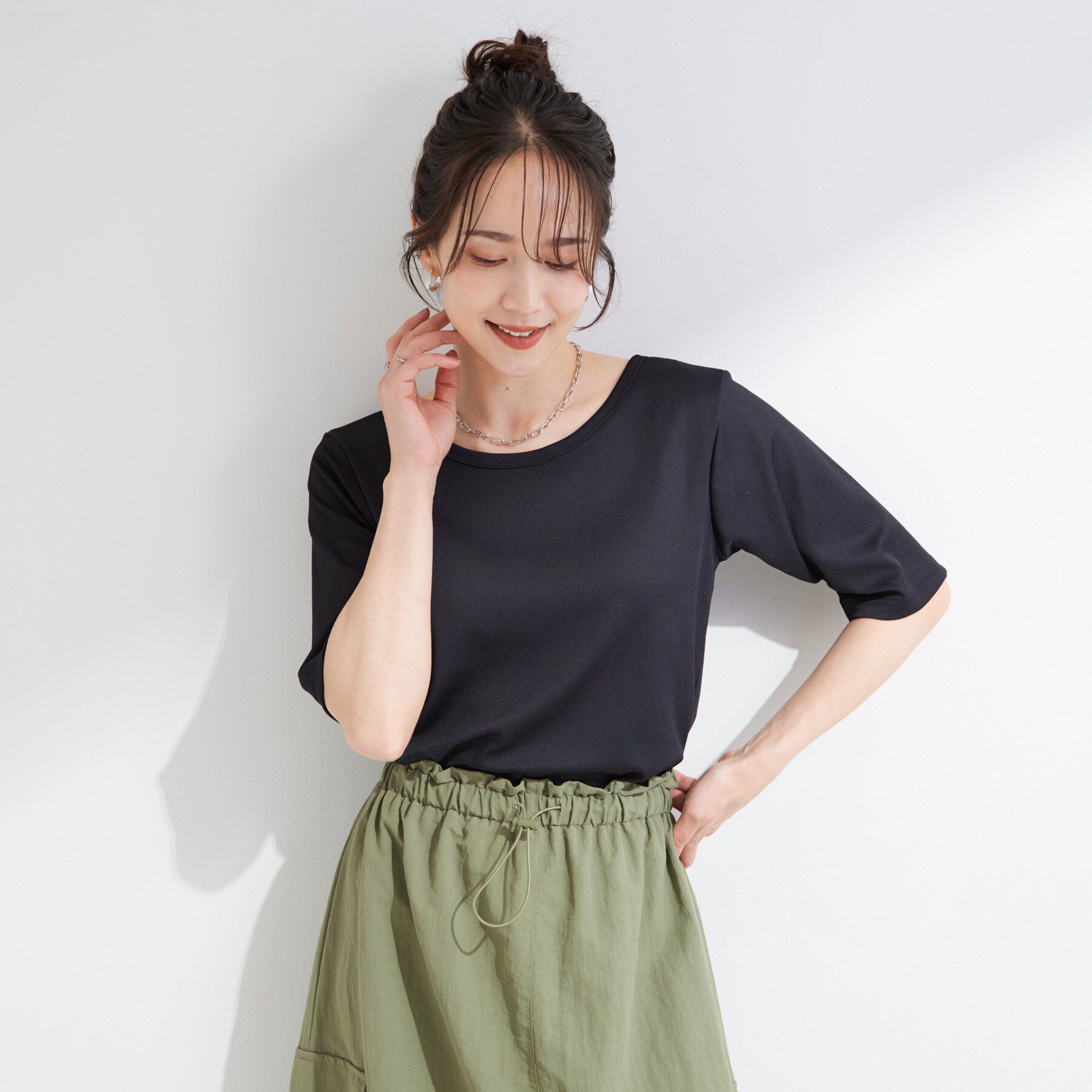 SHOO･LA･RUE「【前後2WAY/S-LL/洗濯機可】着回しやすい 5分袖テレコトップス」|Tシャツ・カットソー|