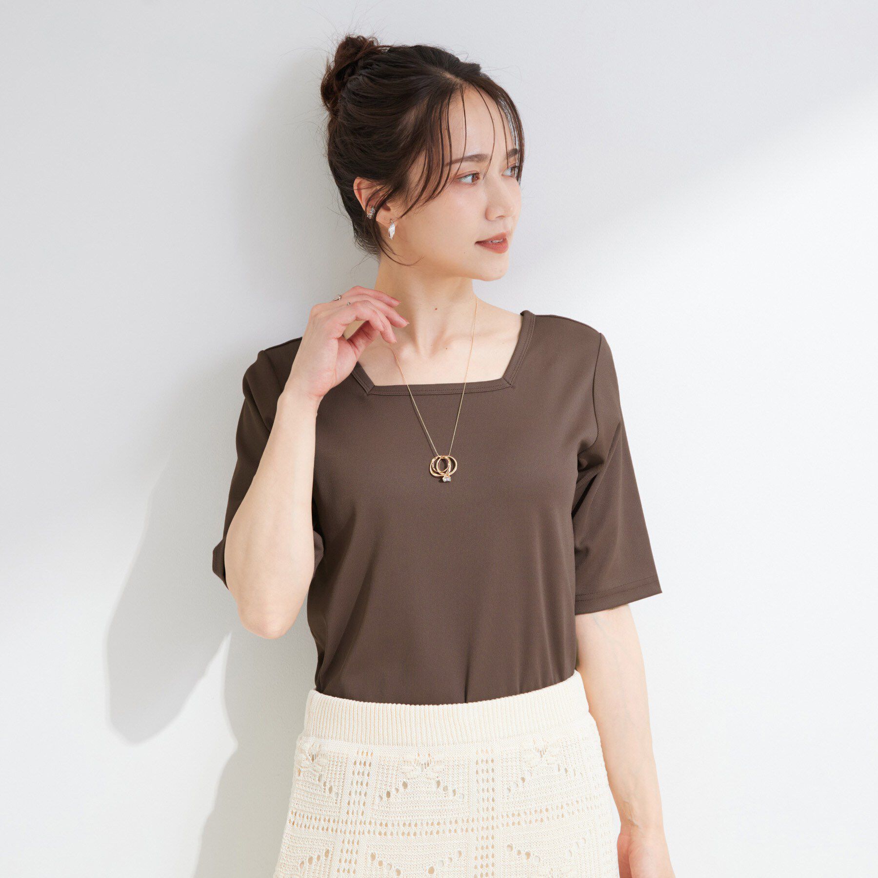SHOO･LA･RUE「【前後2WAY/S-LL/洗濯機可】着回しやすい 5分袖テレコトップス」|Tシャツ・カットソー|