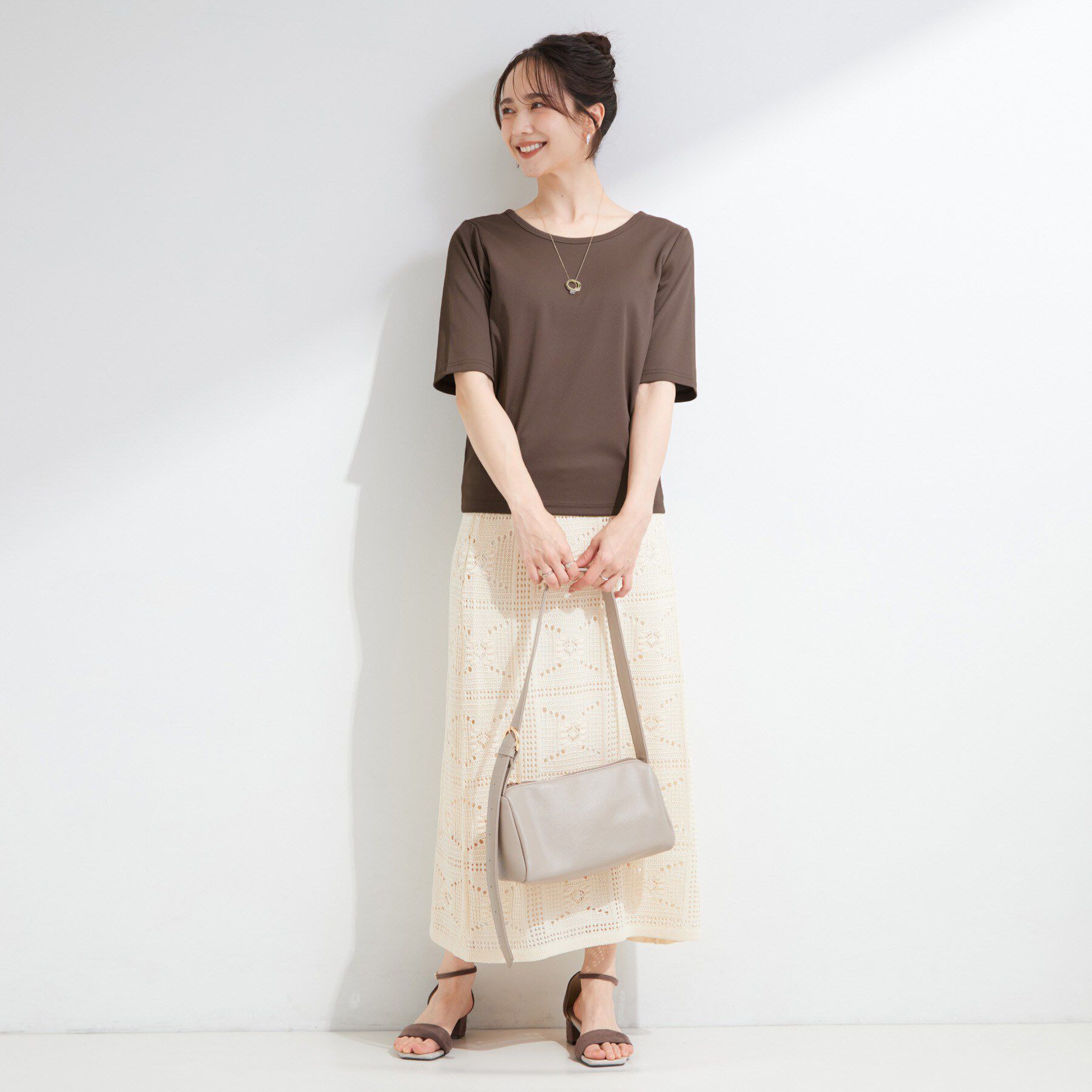 SHOO･LA･RUE「【前後2WAY/S-LL/洗濯機可】着回しやすい 5分袖テレコトップス」|Tシャツ・カットソー|