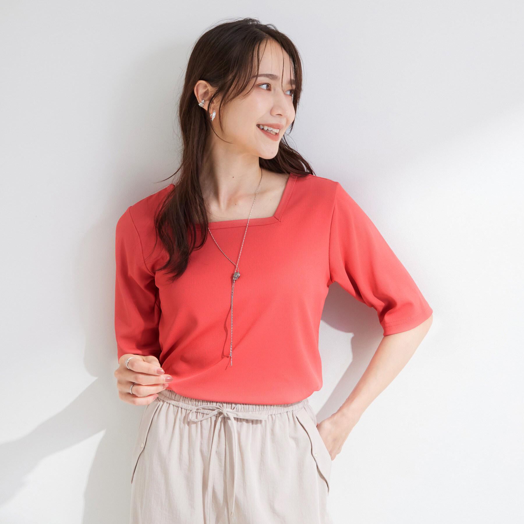 SHOO･LA･RUE「【前後2WAY/S-LL/洗濯機可】着回しやすい 5分袖テレコトップス」|Tシャツ・カットソー|