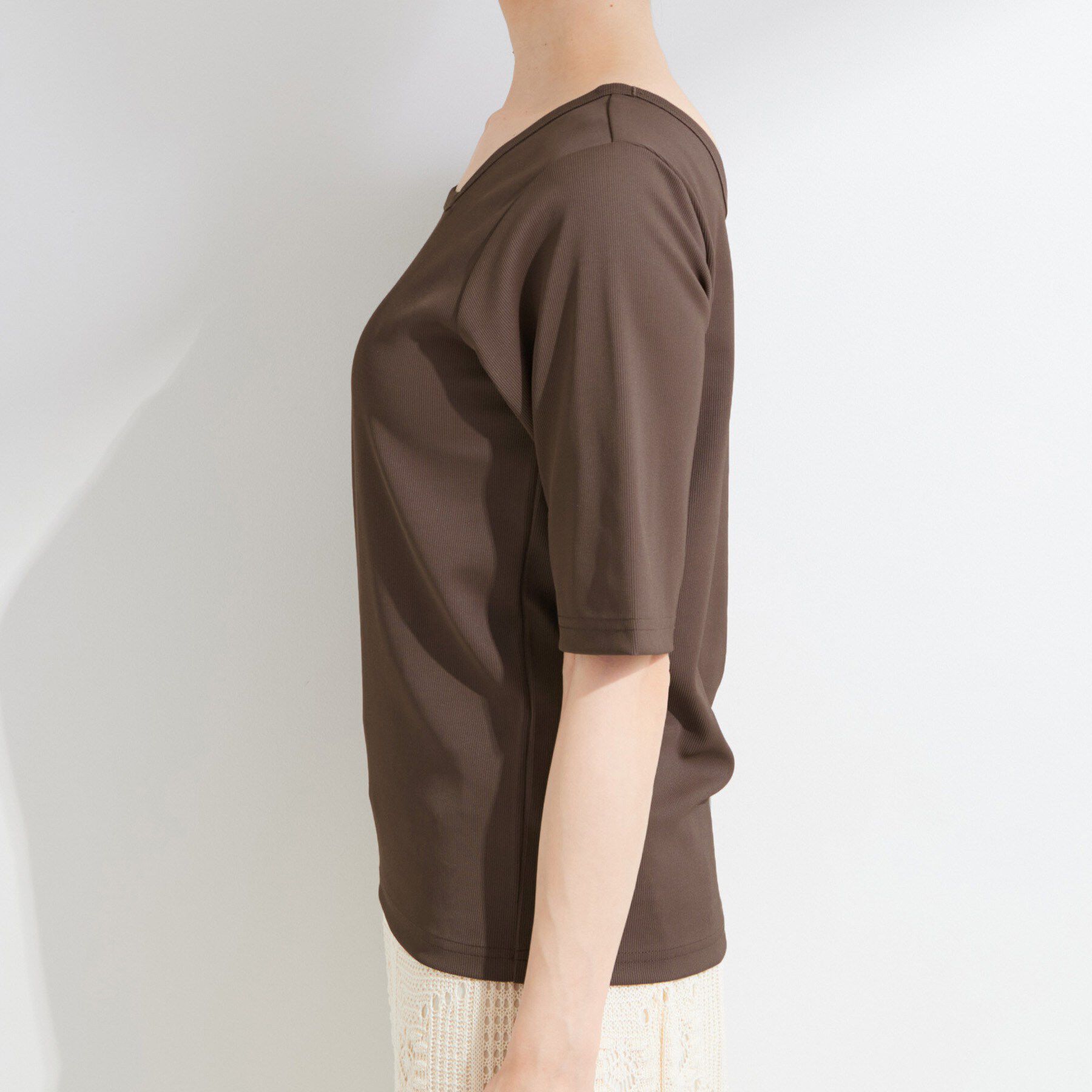 SHOO･LA･RUE「【前後2WAY/S-LL/洗濯機可】着回しやすい 5分袖テレコトップス」|Tシャツ・カットソー|