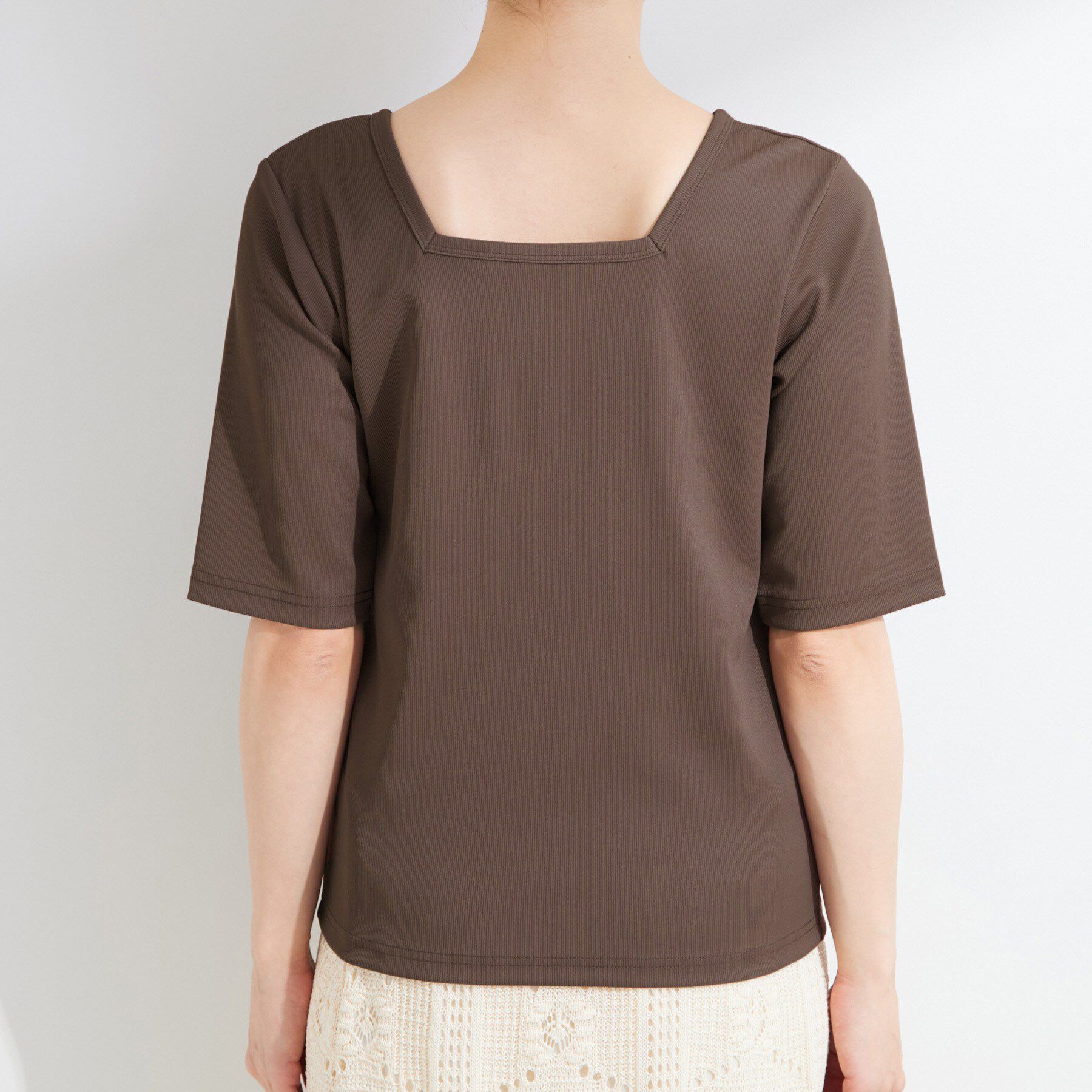 SHOO･LA･RUE「【前後2WAY/S-LL/洗濯機可】着回しやすい 5分袖テレコトップス」|Tシャツ・カットソー|