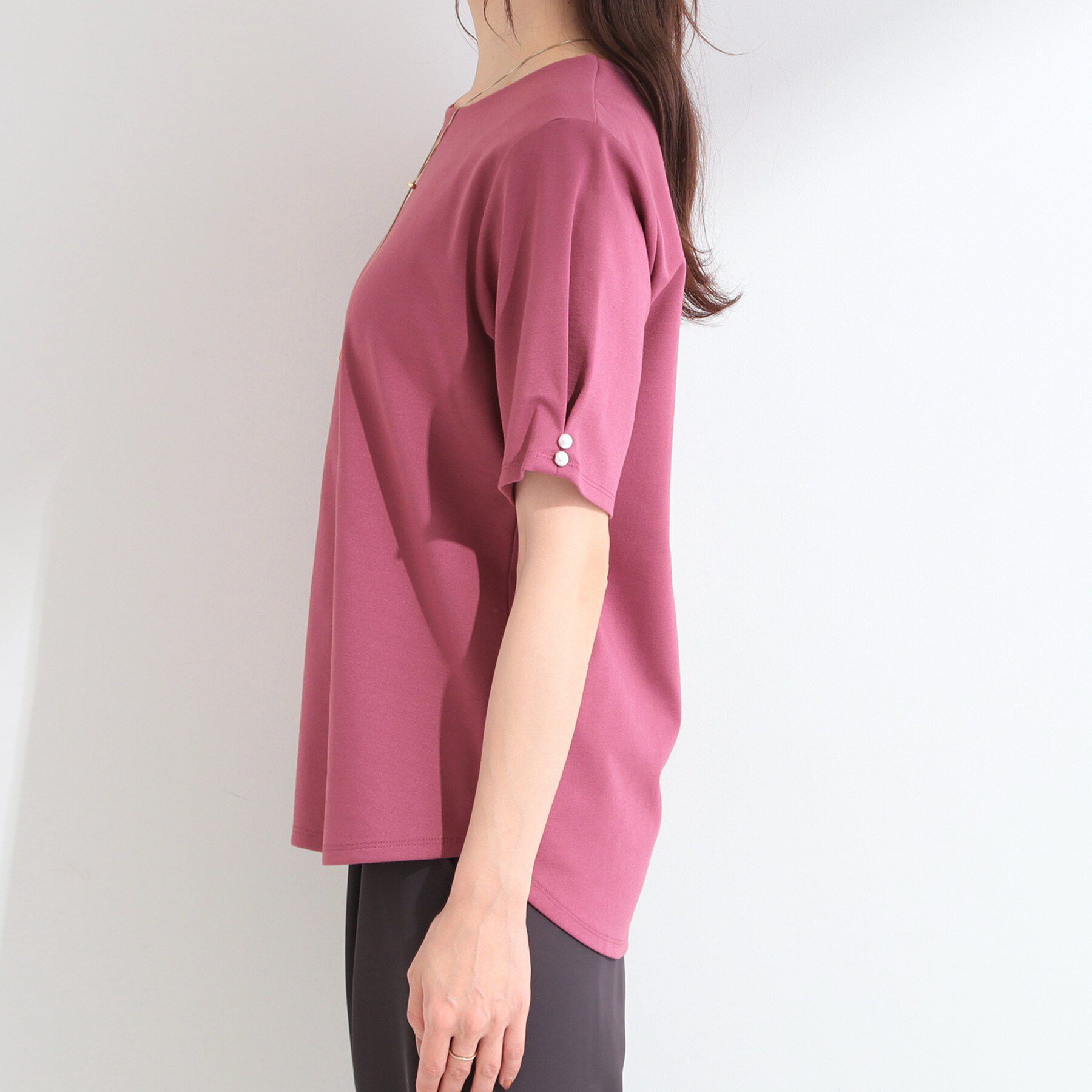 SHOO･LA･RUE「【2点セット/洗濯機可/S-LL】ネックレス付き お袖パールブラウス」|Tシャツ・カットソー|