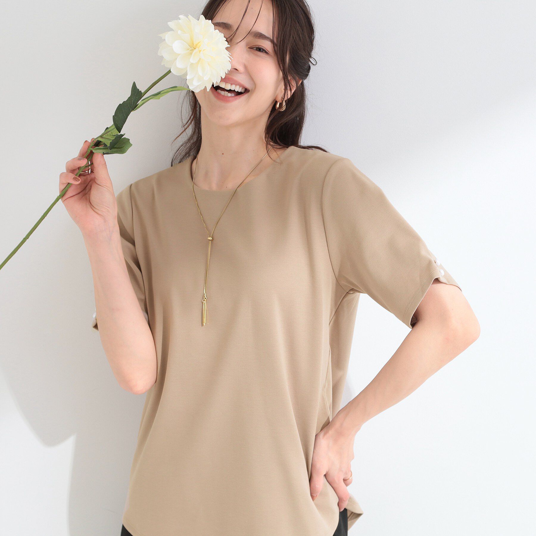 SHOO･LA･RUE「【2点セット/洗濯機可/S-LL】ネックレス付き お袖パールブラウス」|Tシャツ・カットソー|ベージュ(052)