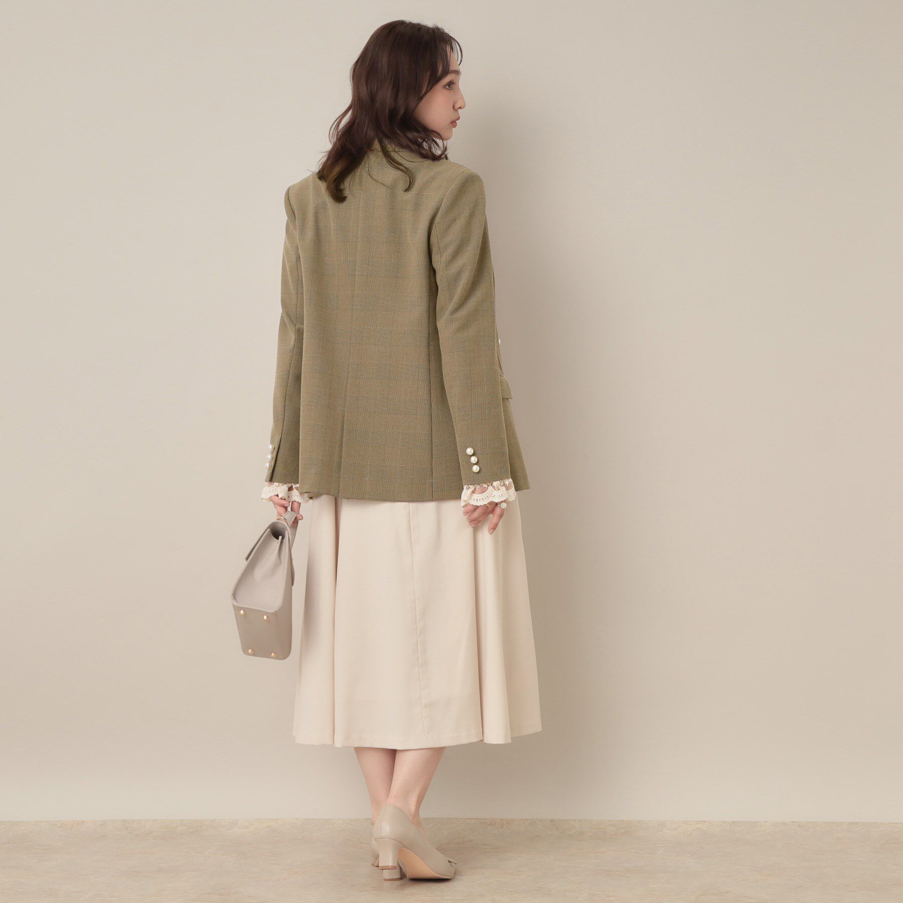 Couture broach「【高見え・きれいめ・通勤】レースカフス パール調釦テーラードジャケット」|テーラードジャケット|
