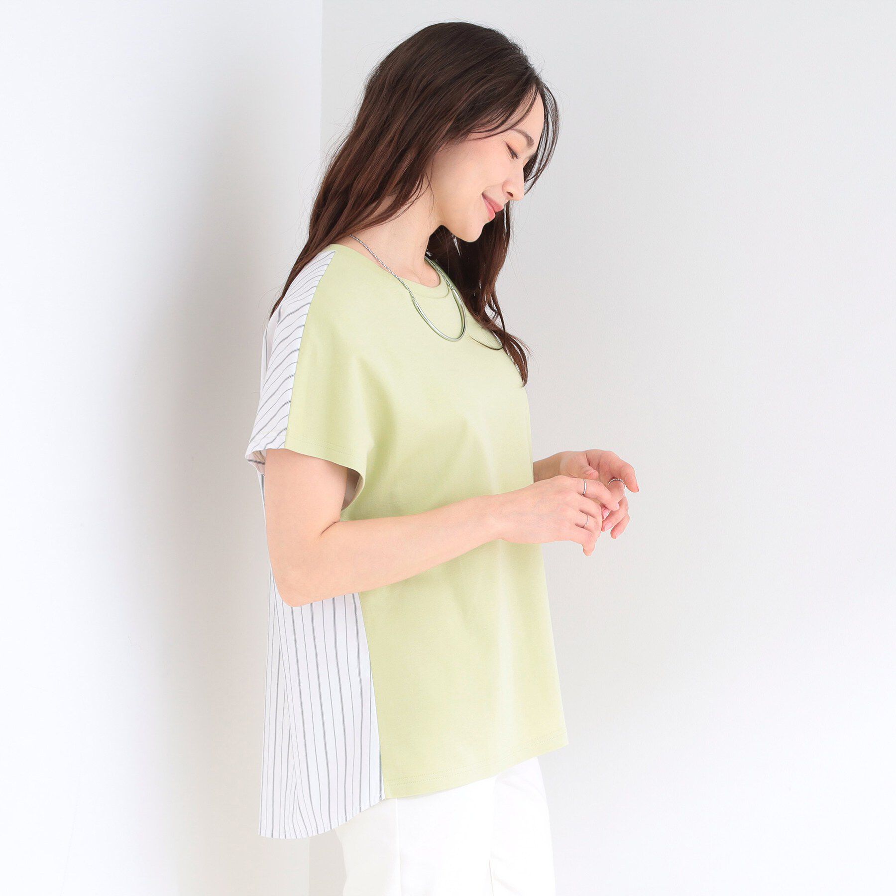 SHOO･LA･RUE「【体型カバー/S-LL】インせず着られる 前後素材切替Tシャツ」|Tシャツ・カットソー|