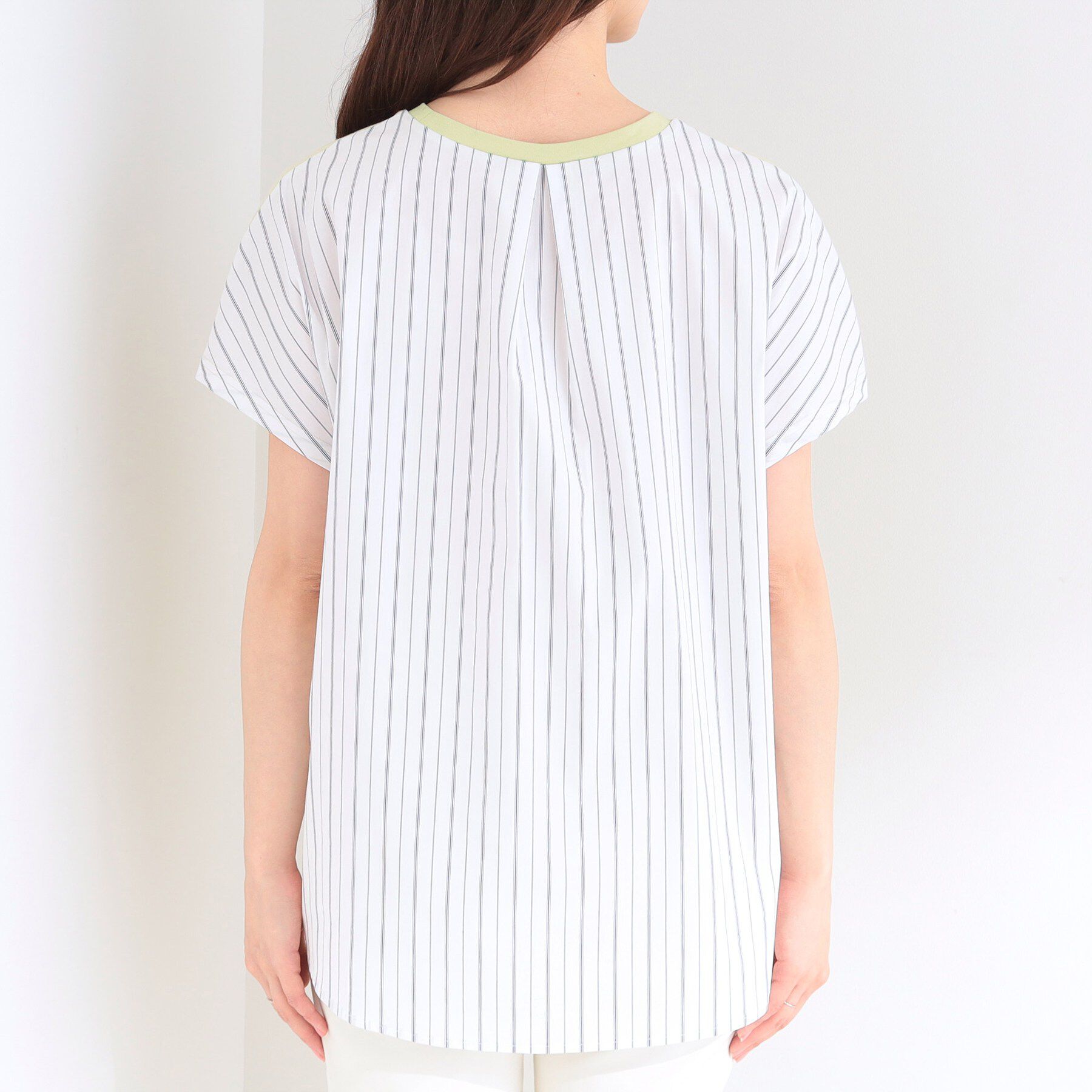 SHOO･LA･RUE「【体型カバー/S-LL】インせず着られる 前後素材切替Tシャツ」|Tシャツ・カットソー|