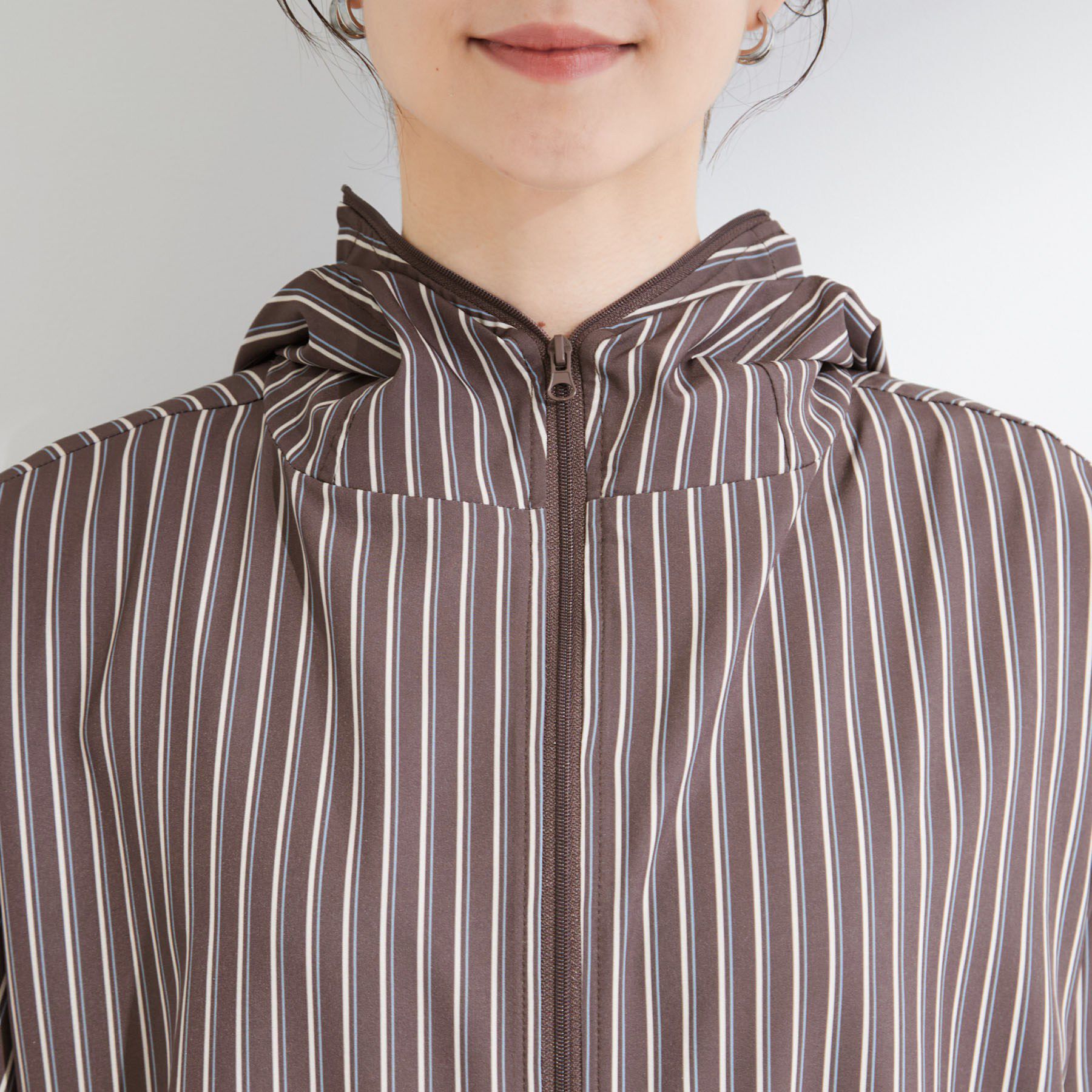 SHOO･LA･RUE「【洗濯後しわになりにくい/S-LL】お顔も手の甲もしっかりカバー　日よけ・指穴付きUVパーカ」|パーカー|