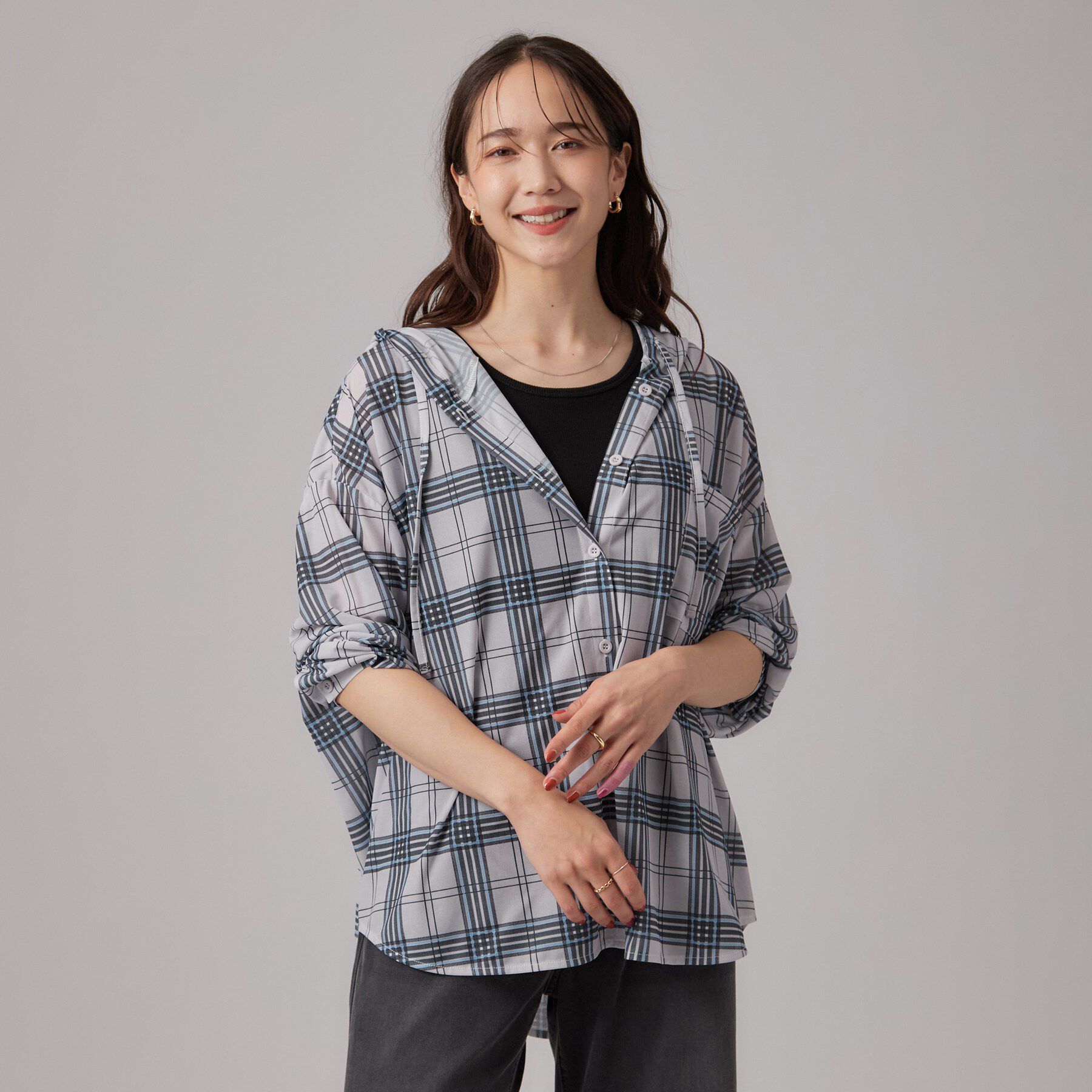 SHOO･LA･RUE「【洗濯機可/体型カバー】程よい透け感の ゆるシア―シャツパーカ」|パーカー|