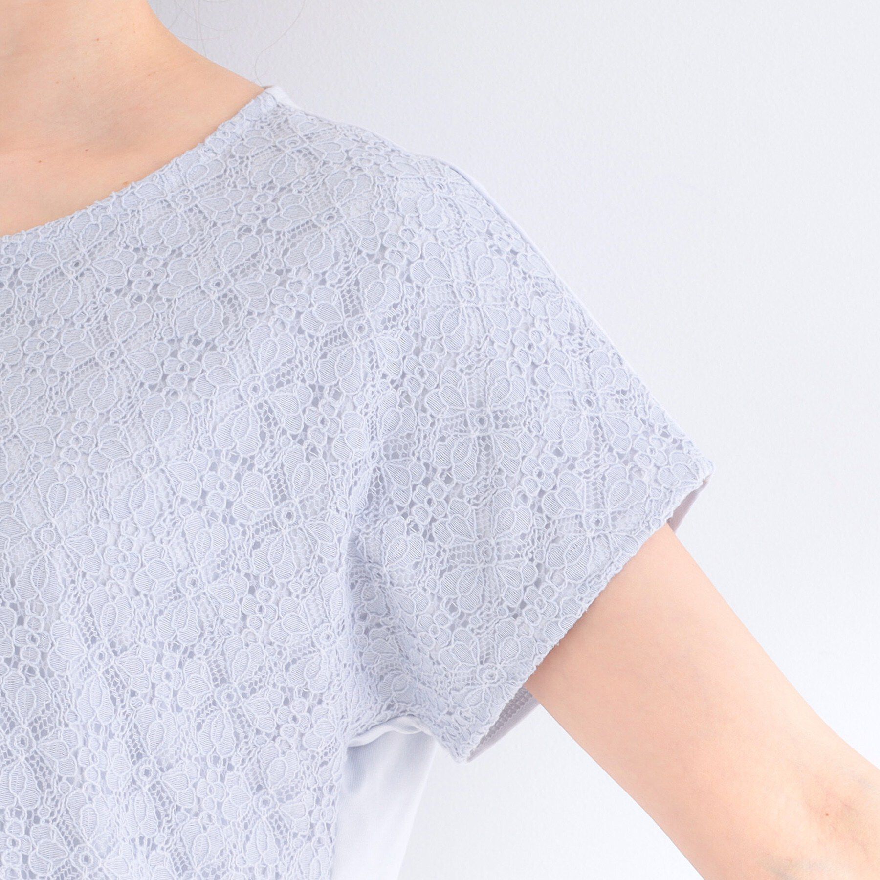 SHOO･LA･RUE「【UV/S-LL/洗濯機可】レース切替で華やかに 大人の選ぶ上品Tシャツ」|Tシャツ・カットソー|