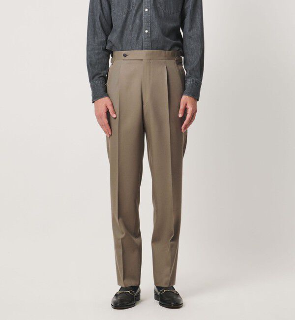 UNITED ARROWS「カバートクロス ツイル サイドアジャスター 1プリーツ テーパード スラックス」|チノ|
