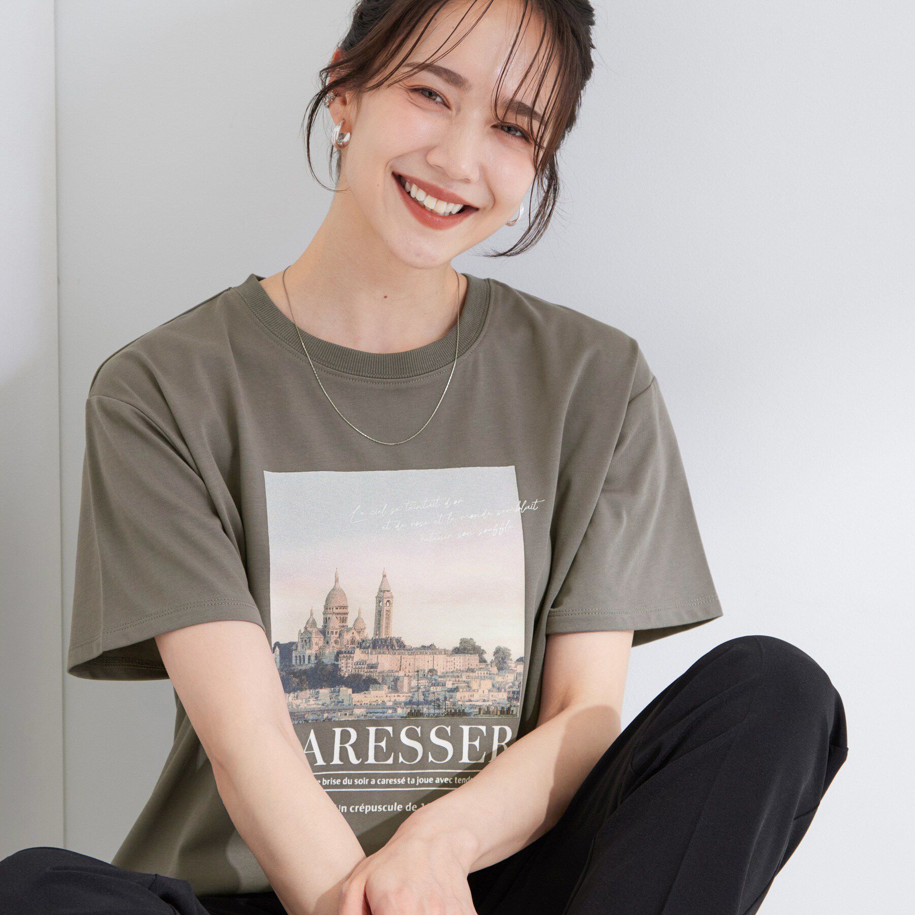 SHOO･LA･RUE「【UV/S-LL/洗濯機可】真夏に着たい裾レースが女性らしさをプラスする プリントアソートTシャツ」|Tシャツ・カットソー|チャコールグレー(0