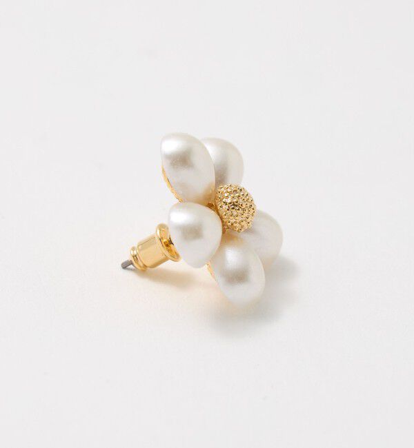 UNITED ARROWS「イミテーションパール フラワー ピアス」|ピアス|