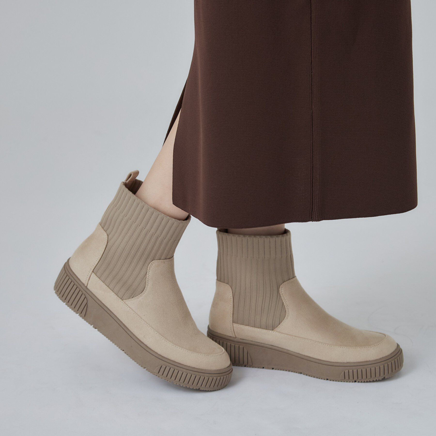 SHOO･LA･RUE「【撥水/低反発クッション】スニーカー感覚ではける はきぐちニットブーツ」|ショートブーツ|