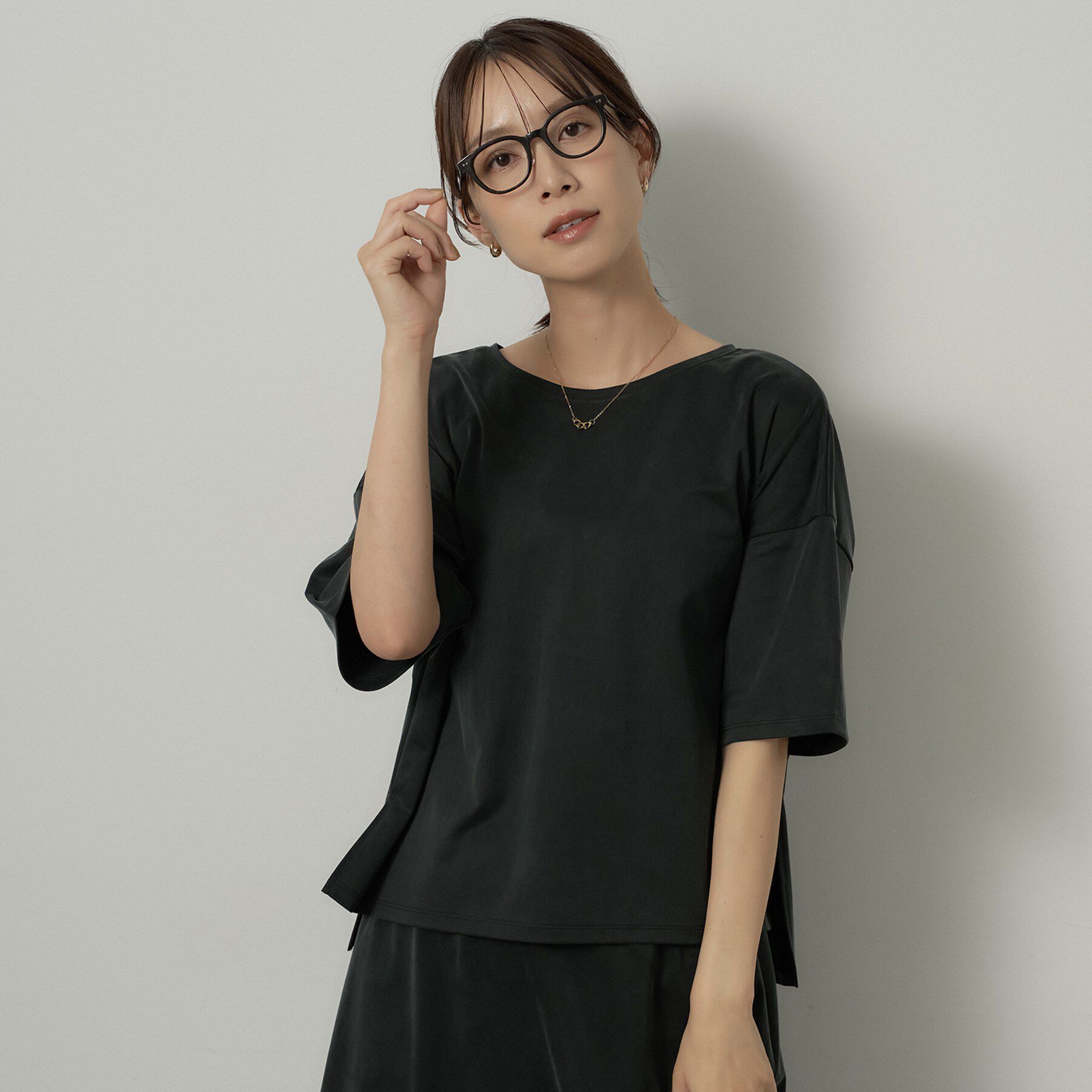 UNTITLED「【きれいめTシャツ/セットアップ可】ヴィンテージライクプルオーバー」|Tシャツ・カットソー|