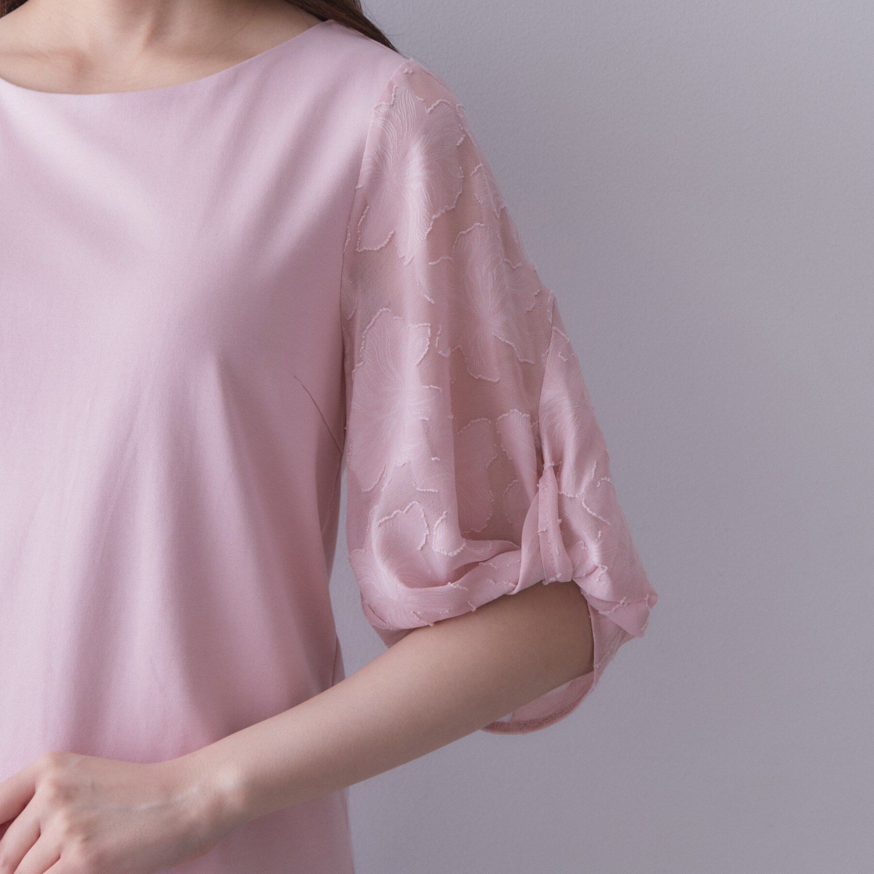 index「【S‐LLサイズ】花柄ジャカードスリーブトップス《接触冷感／UVケア／洗濯機OK》」|Tシャツ・カットソー|