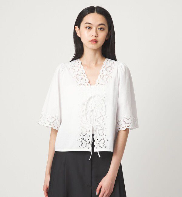 EMMEL REFINES「＜EMMEL REFINES＞EM カットワーク刺しゅう ショートスリーブ ブラウス」|シャツ・ブラウス|WHITE