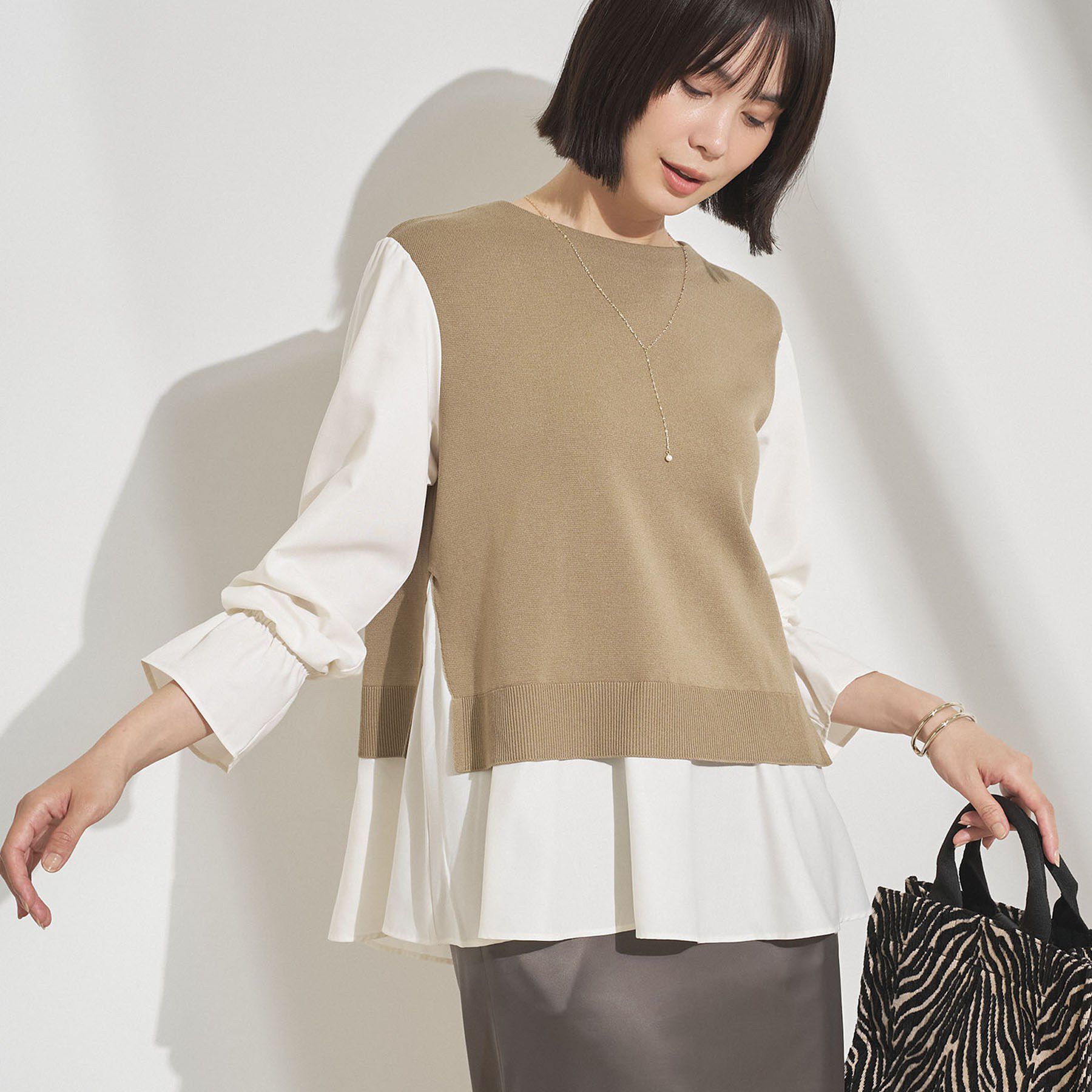 INDIVI「【洗える／1枚でコーデ完成】重ね着風ニットトップス」|Tシャツ・カットソー|ピンクベージュ(55