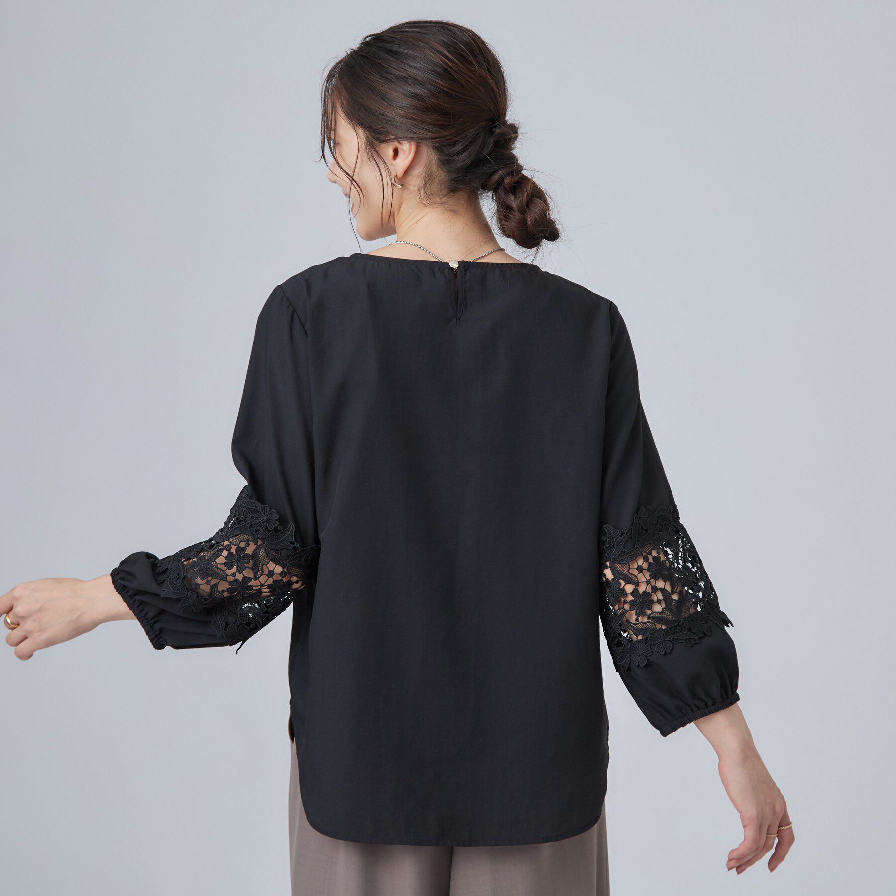 SHOO･LA･RUE「【洗濯機可/S-LL/洗濯後しわになりにくい】刺繍レースで高見え インせず決まる主役ブラウス」|シャツ・ブラウス|