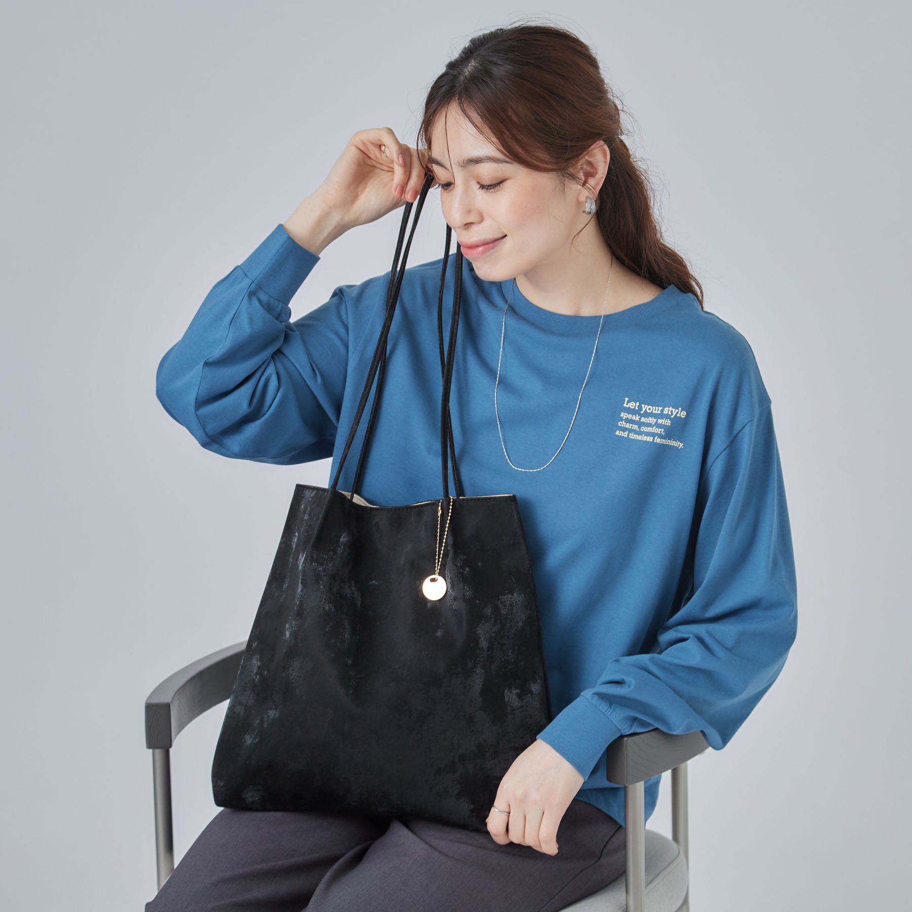 SHOO･LA･RUE「光沢生地つまみハンドルトートバッグ」|トートバッグ|