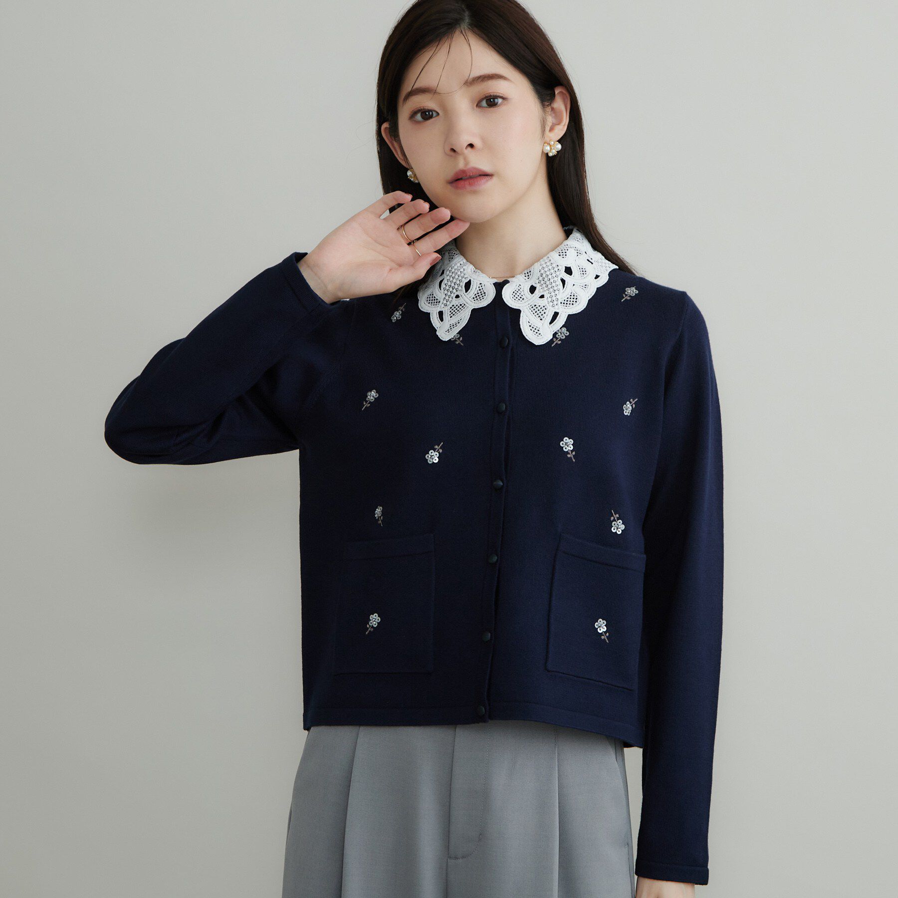 Couture broach「【上品刺繍が華やか】飛ばしビジュー カーディガン」|カーディガン|