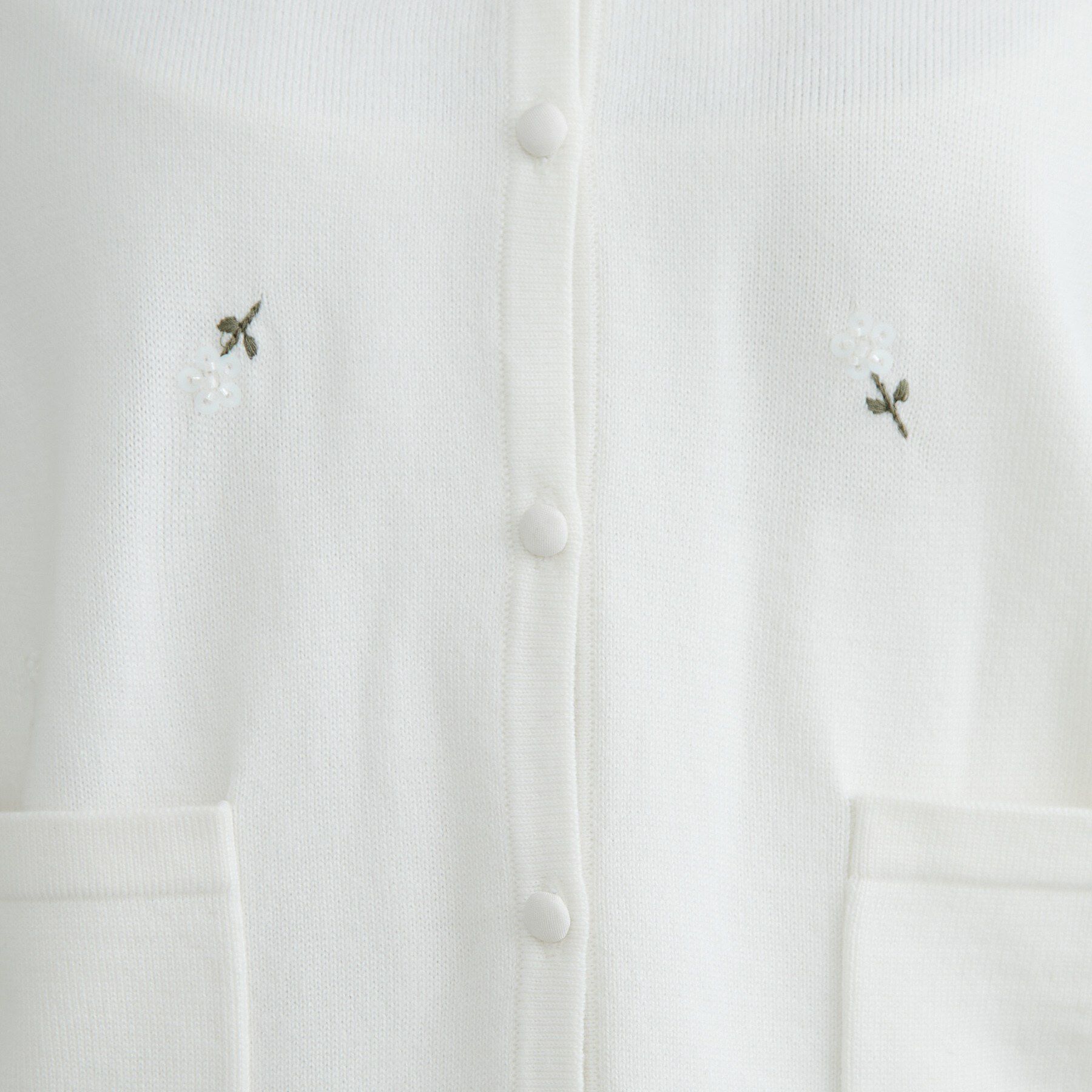 Couture broach「【上品刺繍が華やか】飛ばしビジュー カーディガン」|カーディガン|
