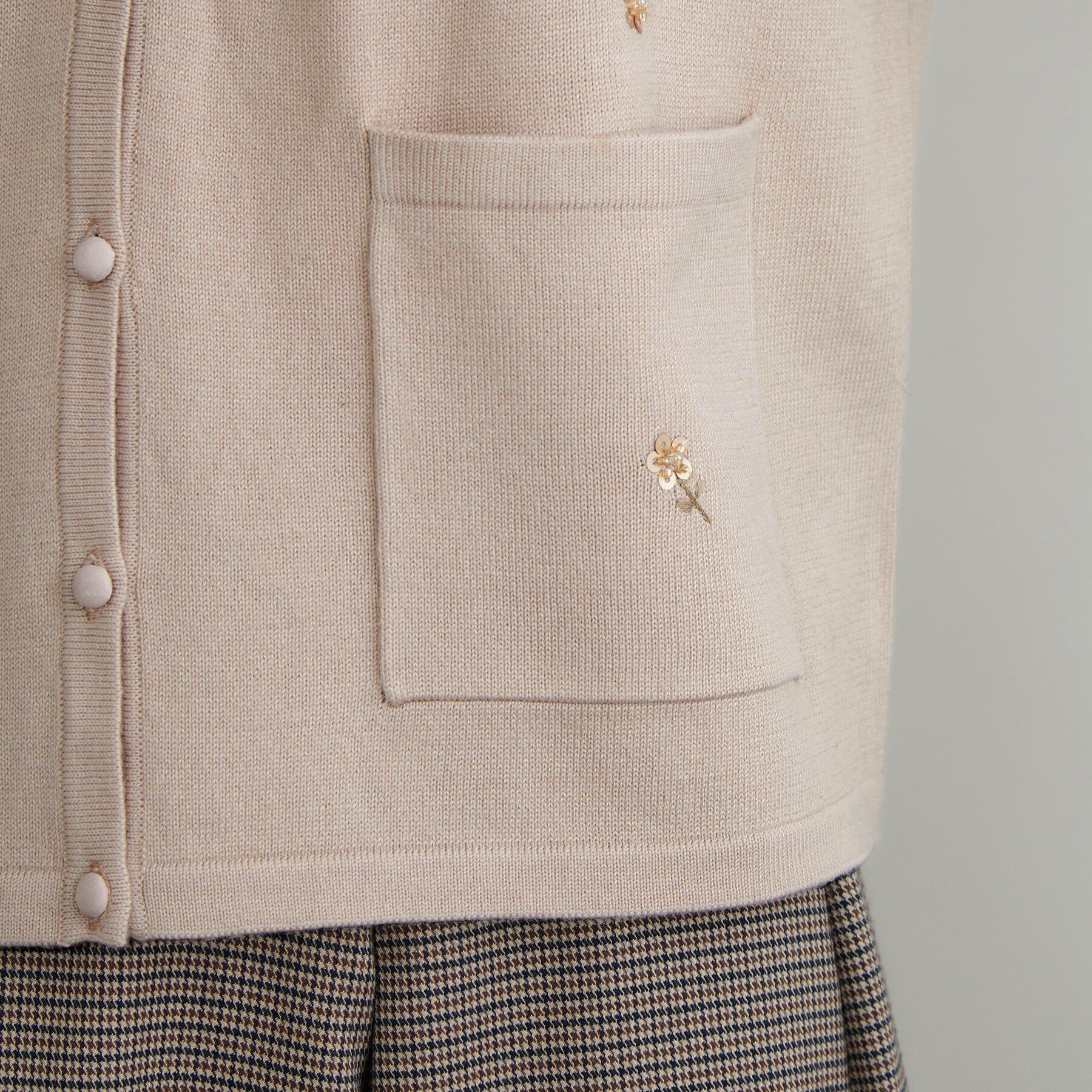 Couture broach「【上品刺繍が華やか】飛ばしビジュー カーディガン」|カーディガン|