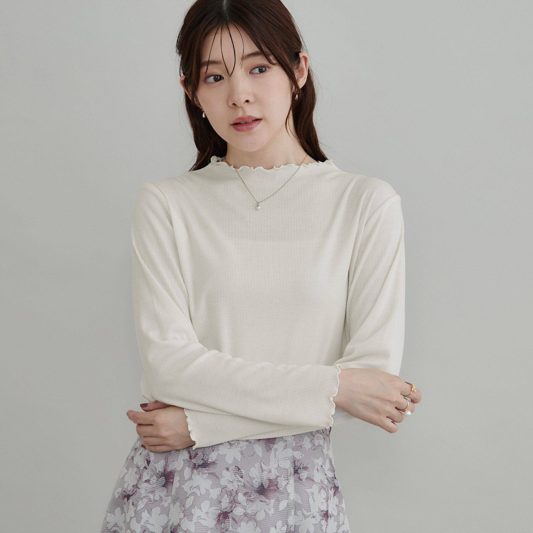 Couture broach「【一枚でも重ねても】メローフリル テレコトップス」|Tシャツ・カットソー|