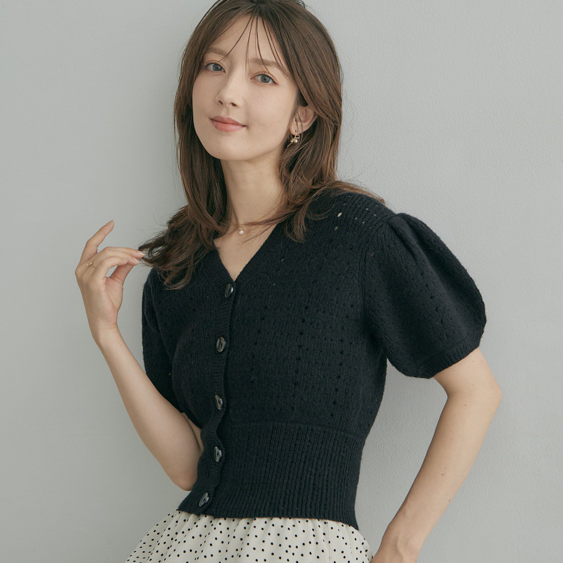 Couture broach「透かし編みVネックカーディガン」|カーディガン|