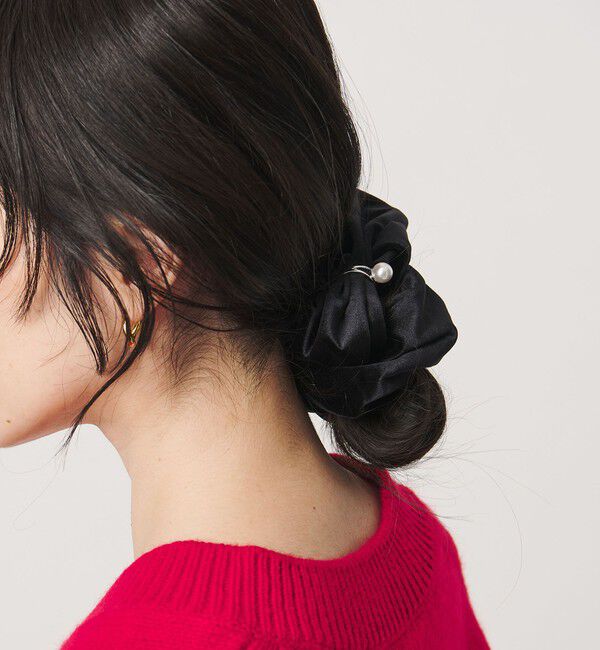 UNITED ARROWS「ベロア リング付き シュシュ」|ヘアゴム・シュシュ|BLACK