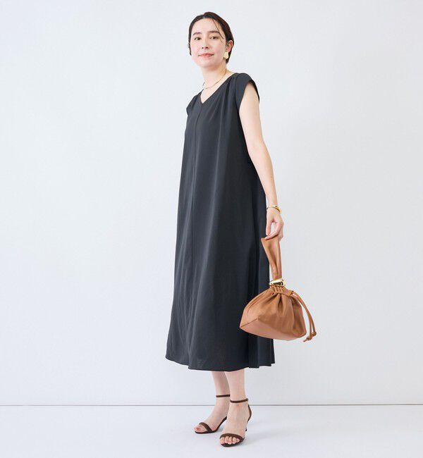 NOLLEY'S「《UVカット》ウォッシャブルVネックギャザーワンピース」|ワンピース|