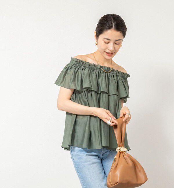 NOLLEY'S sophi「《セットアップ対応》【BECシリーズ】ウォッシャブルシアーローンオフショルブラウス」|シャツ・ブラウス|
