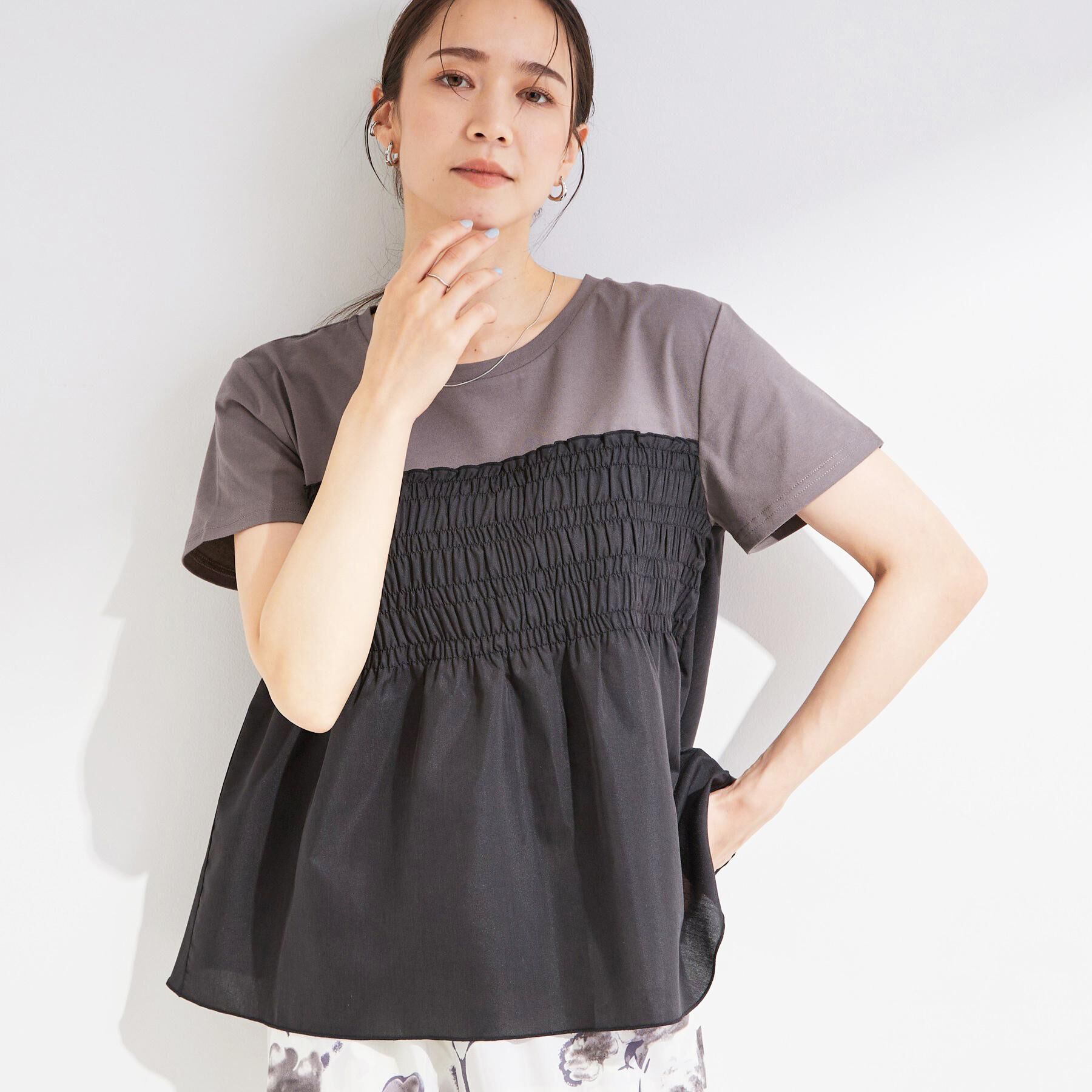 SHOO･LA･RUE「【S-LL/洗濯機可/体型カバー】インせずサマ見え ビスチェ風異素材ドッキングTシャツ」|Tシャツ・カットソー|ブラック(019)
