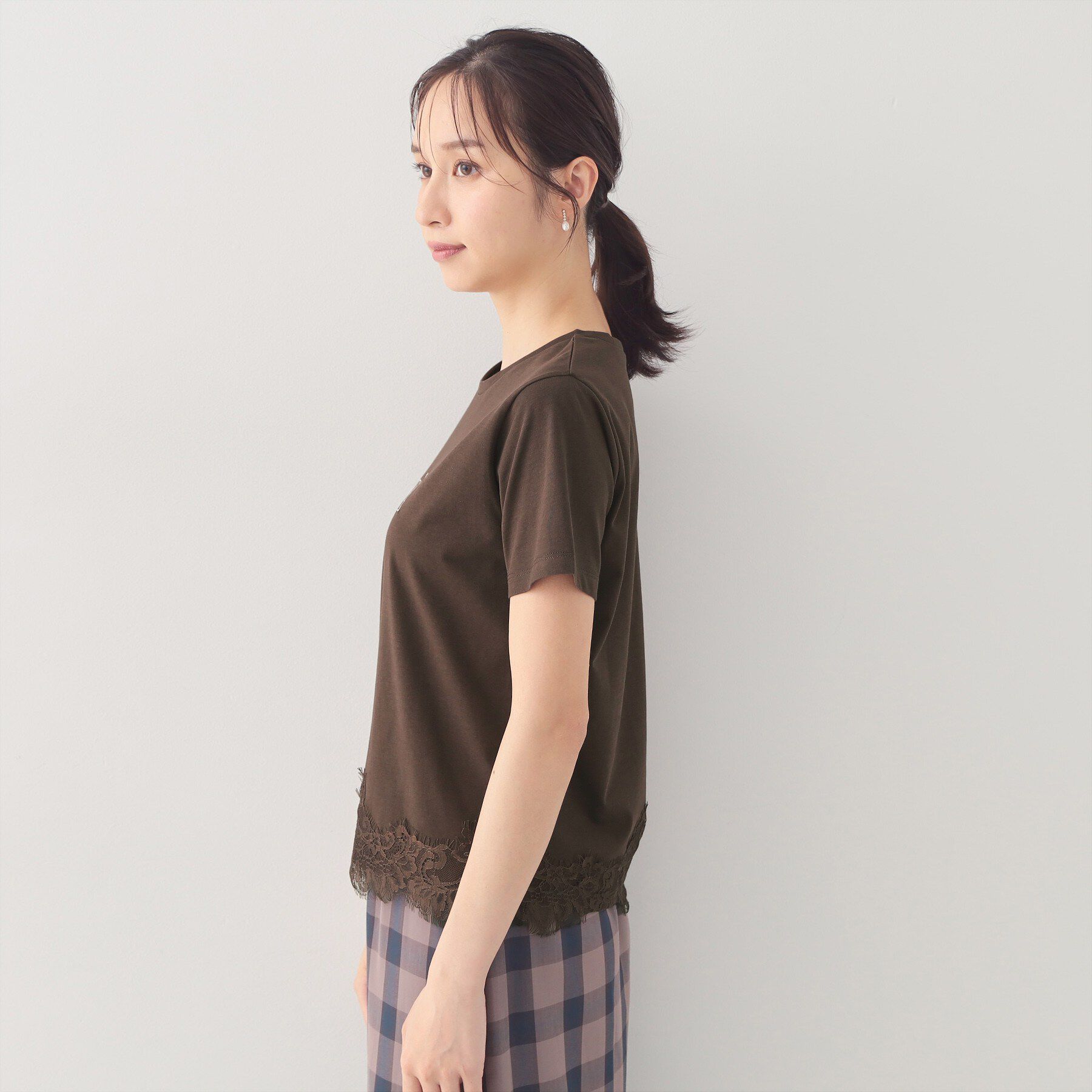 index「【接触冷感／UVケア】裾レースロゴTシャツ《洗濯機OK／S-3L》」|Tシャツ・カットソー|